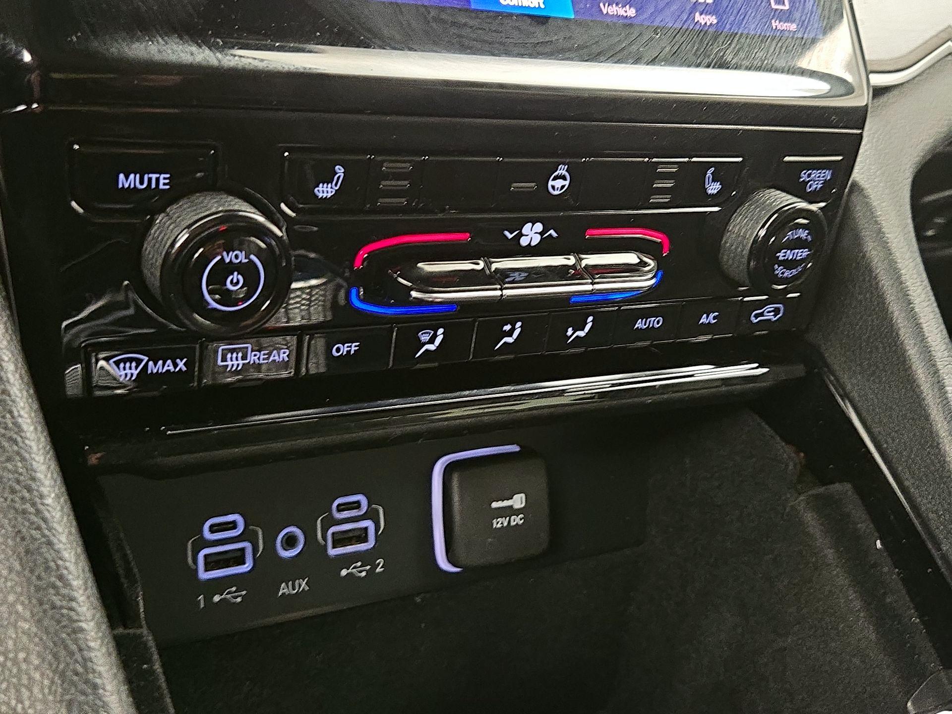 Thumbnail: 2022 Jeep Grand Cherokee - 17