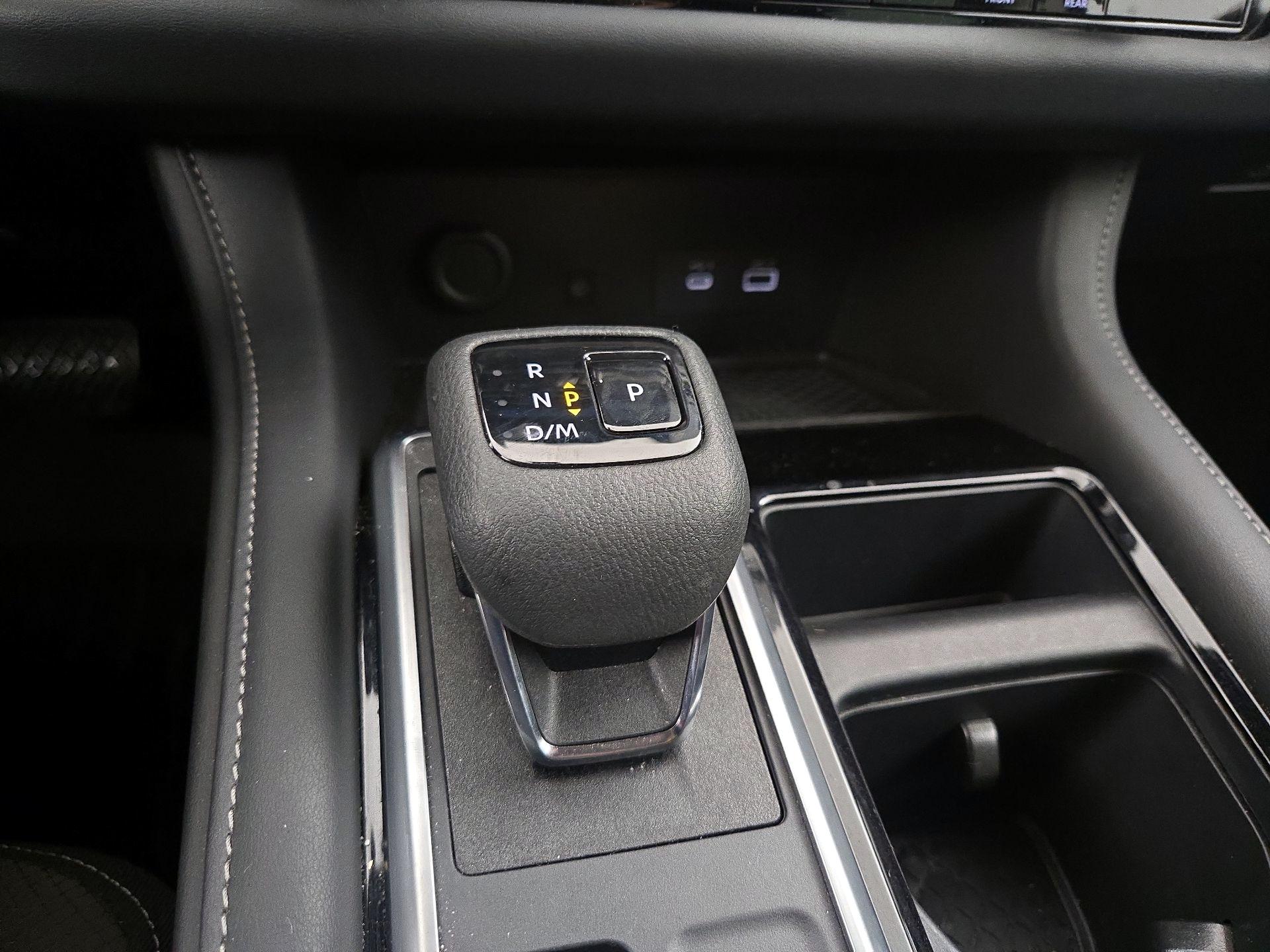 Thumbnail: 2023 Nissan Pathfinder - 18