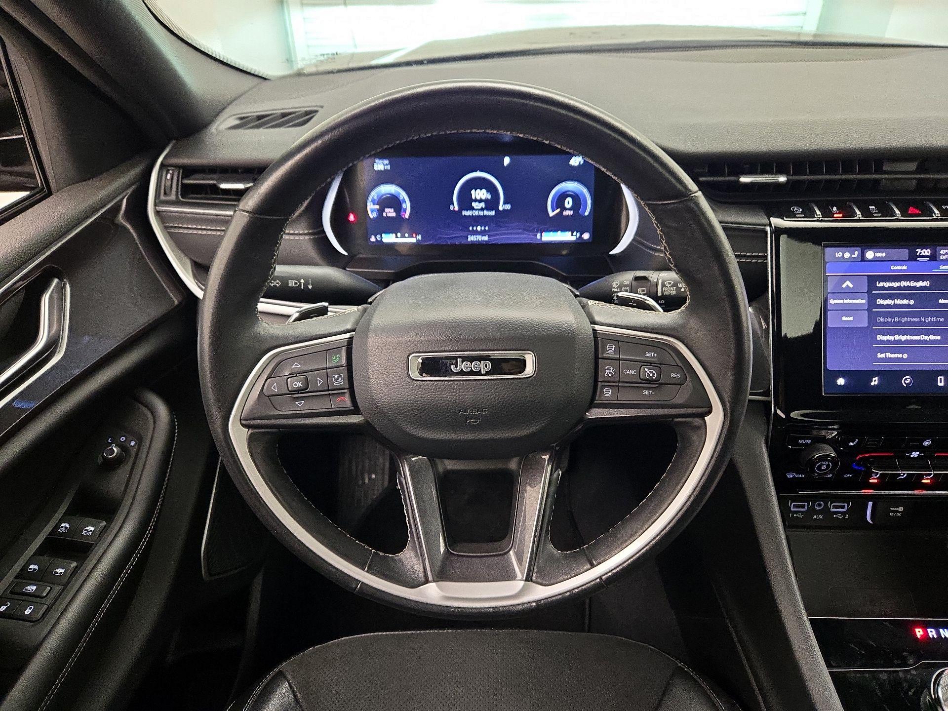 Thumbnail: 2022 Jeep Grand Cherokee - 10