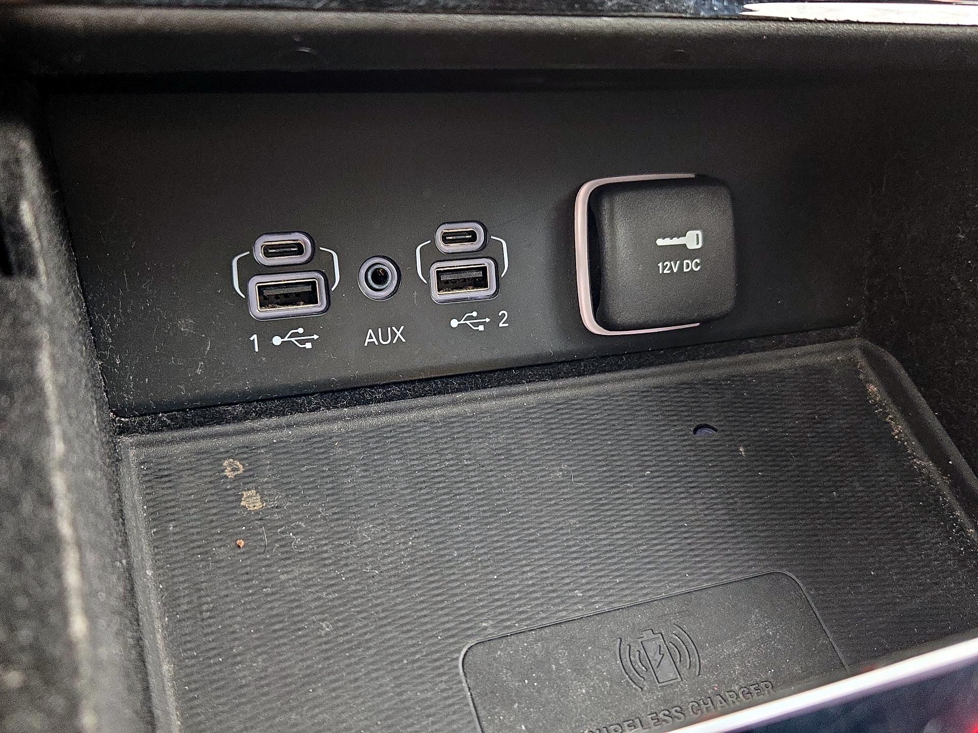 Thumbnail: 2022 Jeep Grand Cherokee - 18