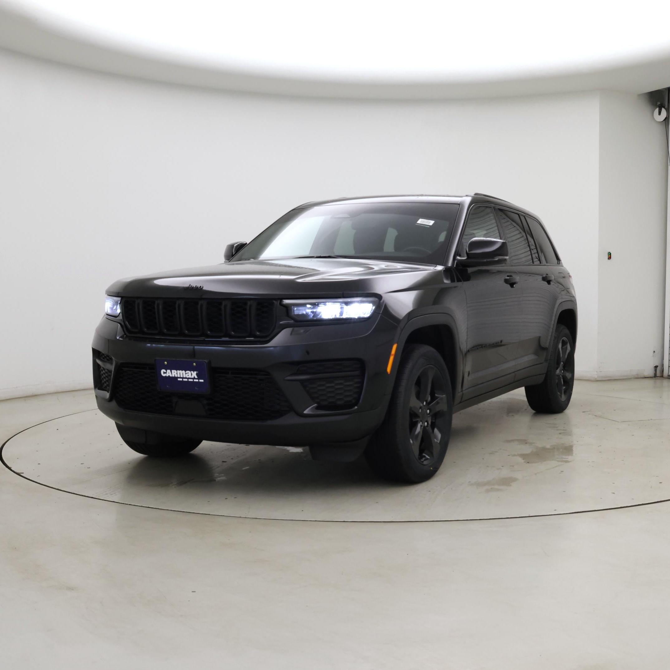 Thumbnail: 2022 Jeep Grand Cherokee - 4