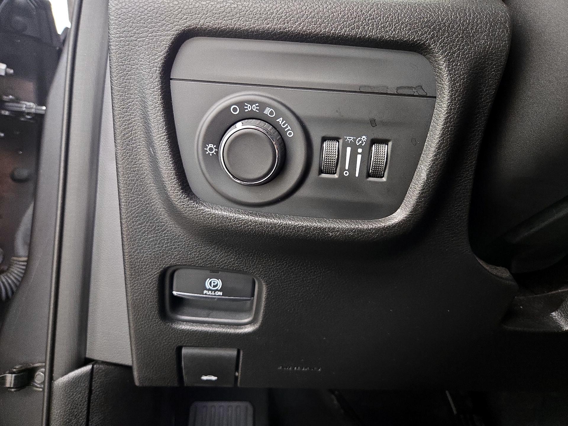 Thumbnail: 2022 Jeep Grand Cherokee - 13