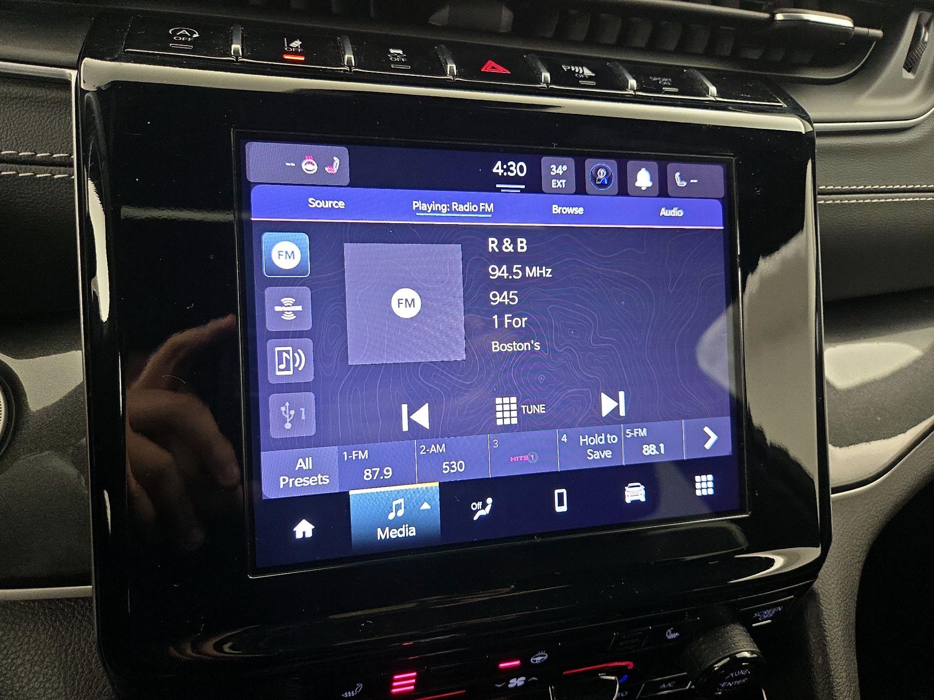 Thumbnail: 2022 Jeep Grand Cherokee - 15