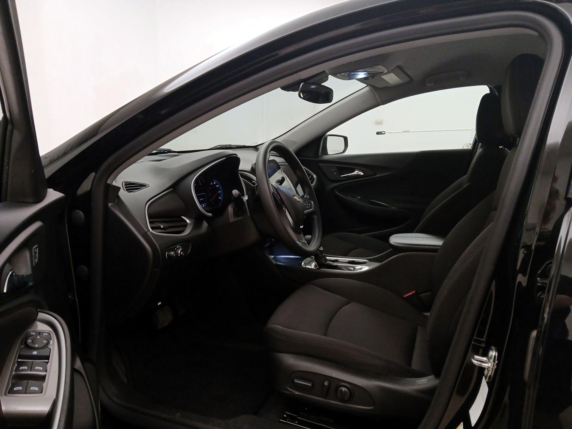 Thumbnail: 2024 Chevrolet Malibu - 11