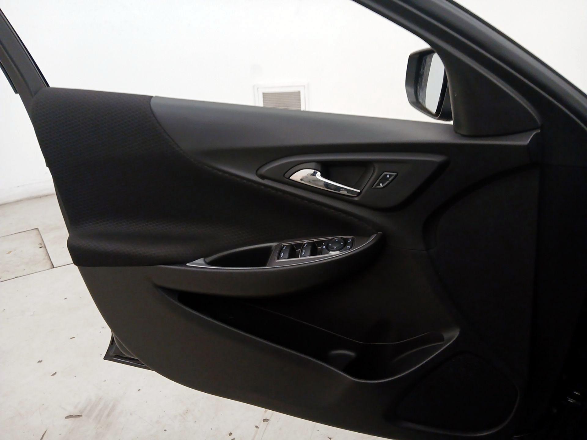 Thumbnail: 2024 Chevrolet Malibu - 12