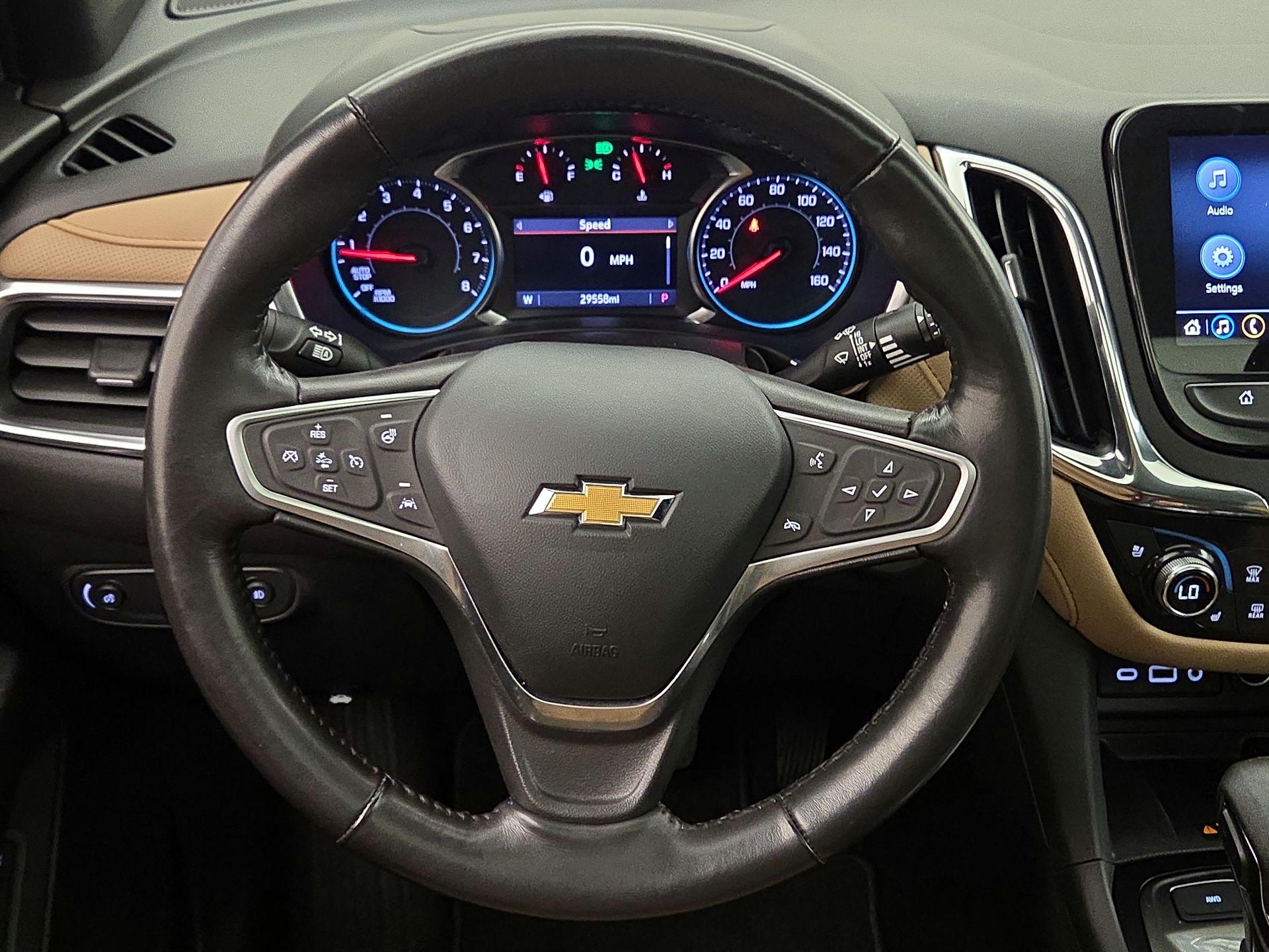 Thumbnail: 2022 Chevrolet Equinox - 10