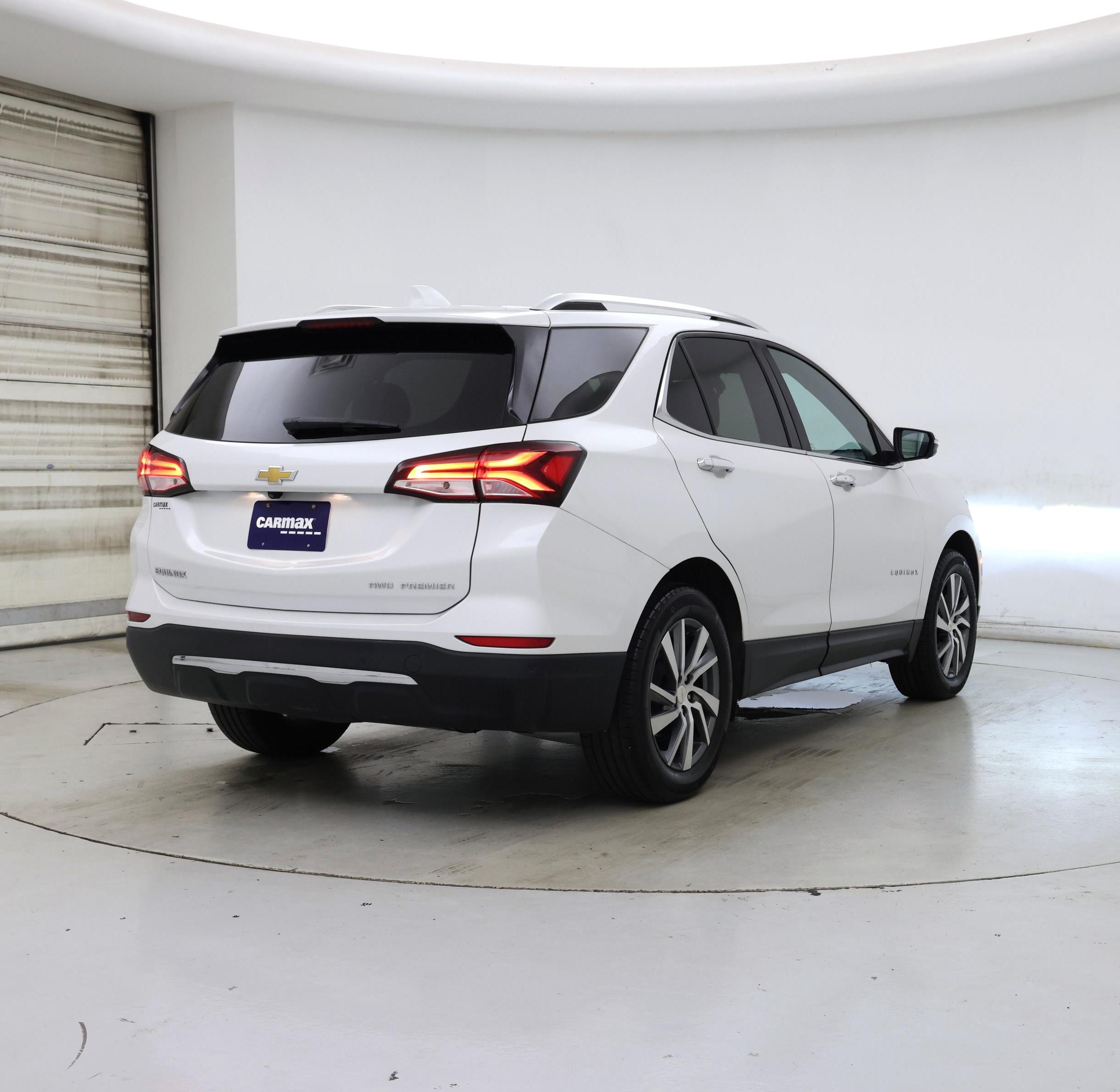 Thumbnail: 2022 Chevrolet Equinox - 8