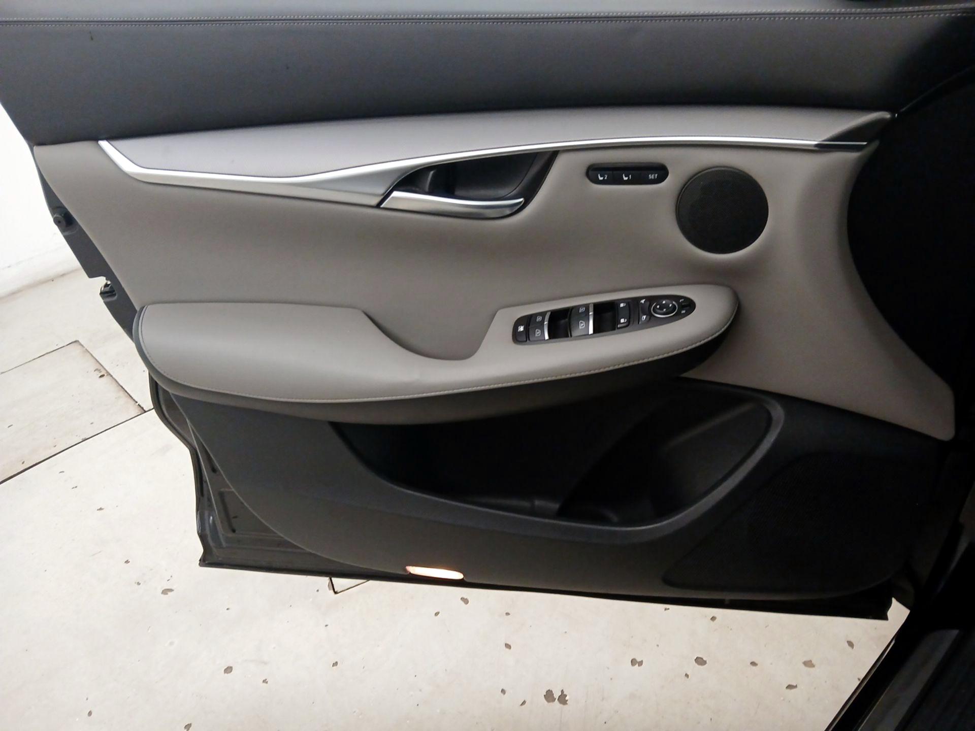 Thumbnail: 2023 INFINITI QX50 - 12