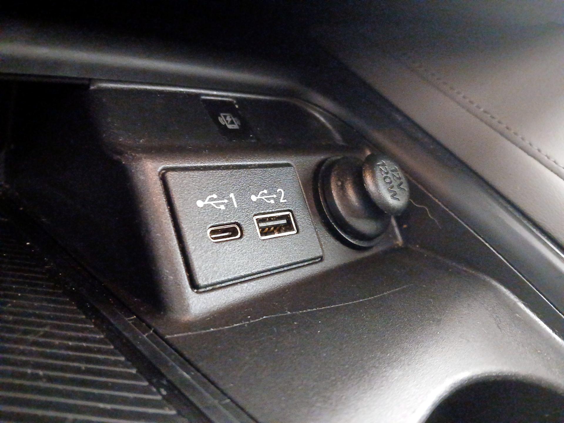 Thumbnail: 2023 INFINITI QX50 - 18