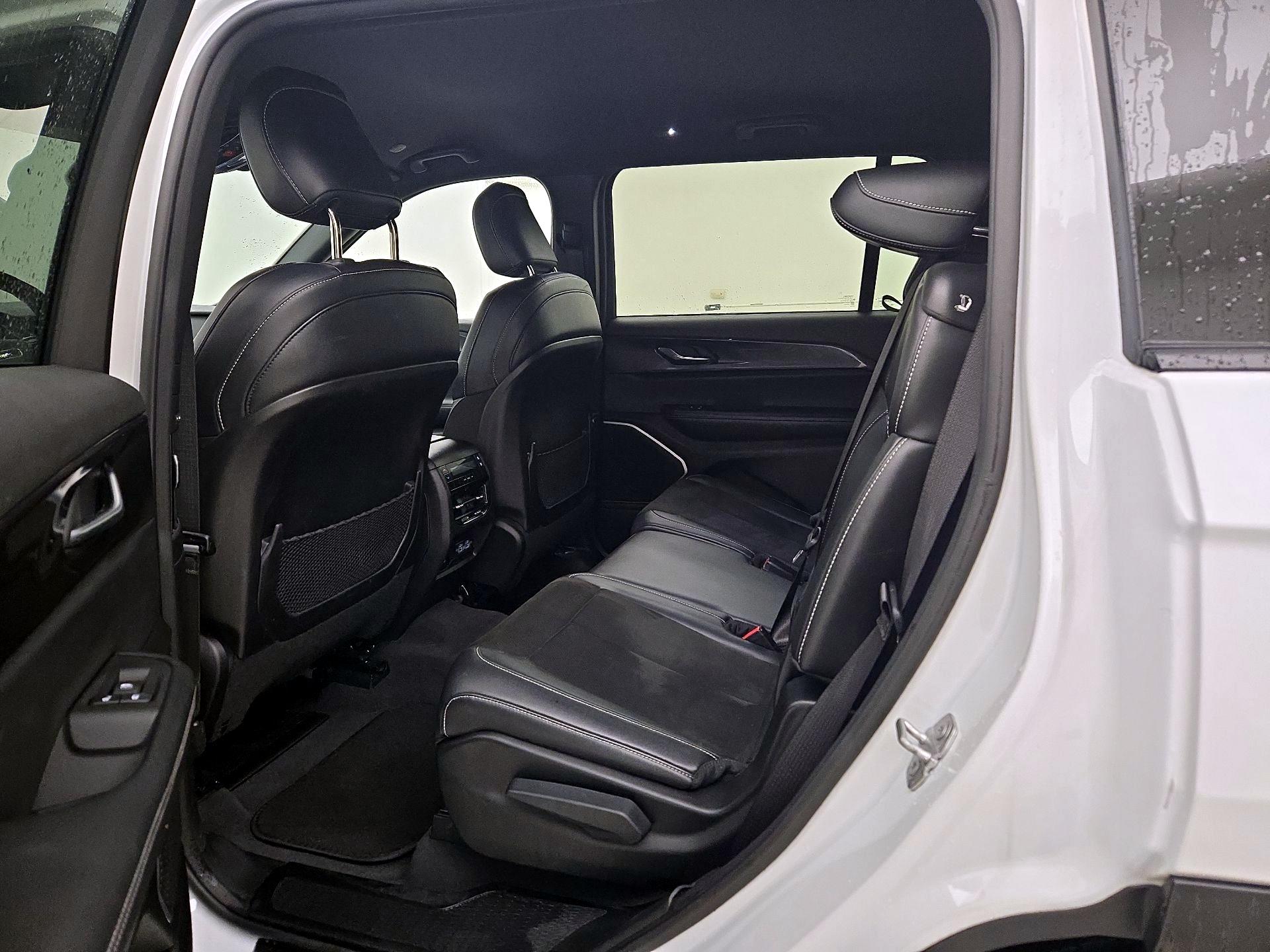 Thumbnail: 2022 Jeep Grand Cherokee L - 19