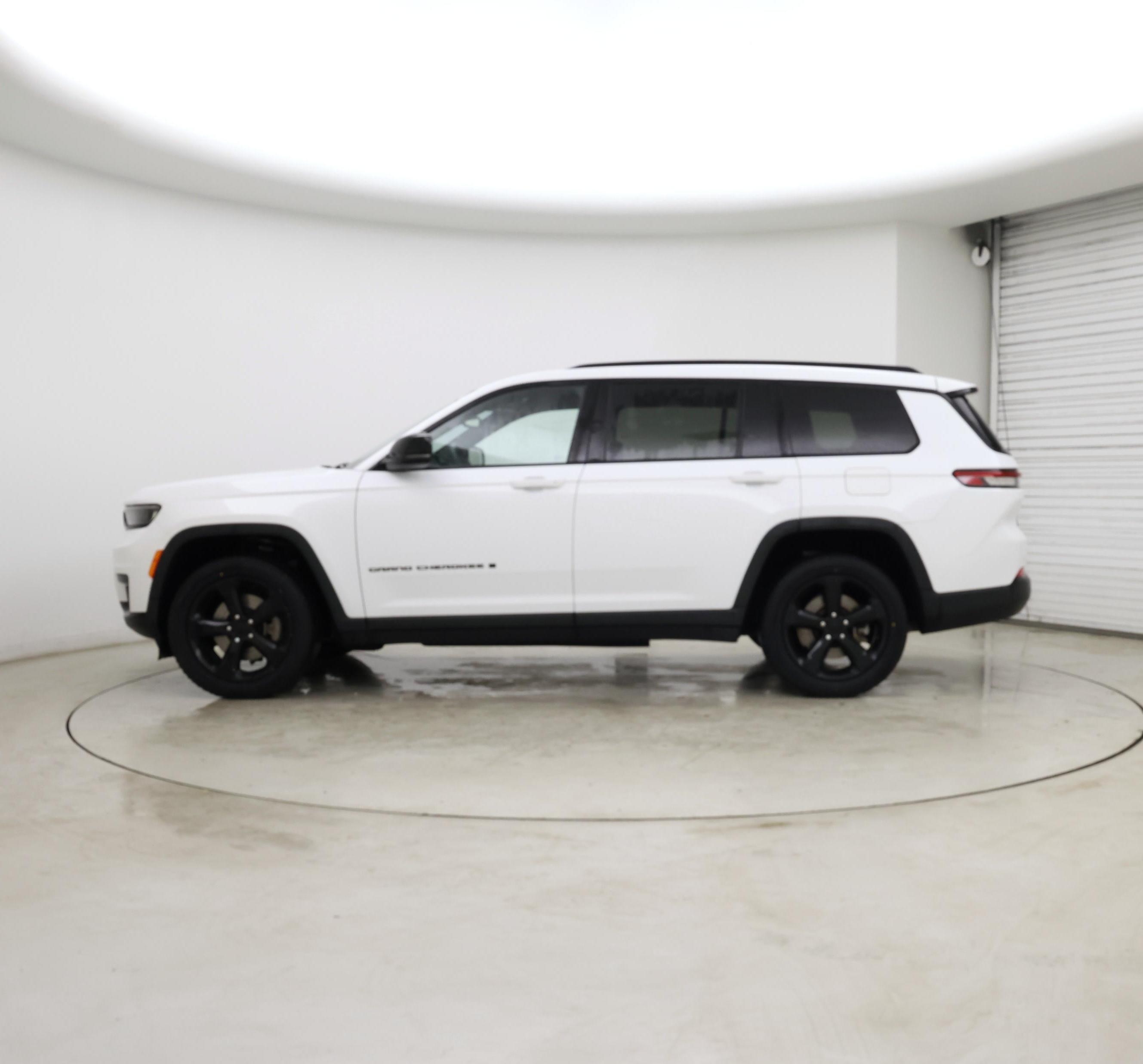 Thumbnail: 2022 Jeep Grand Cherokee L - 3