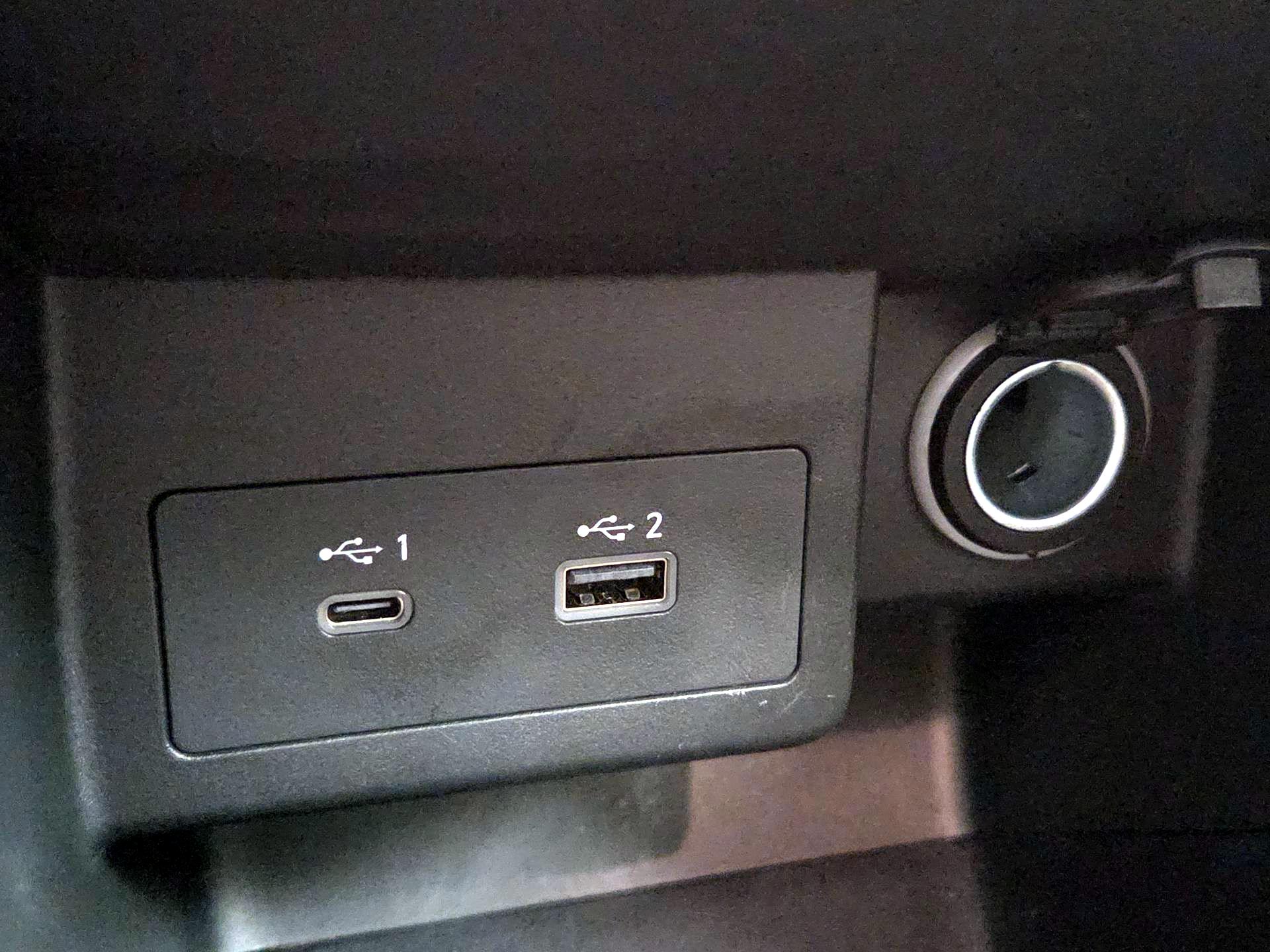 Thumbnail: 2021 Nissan Kicks - 18