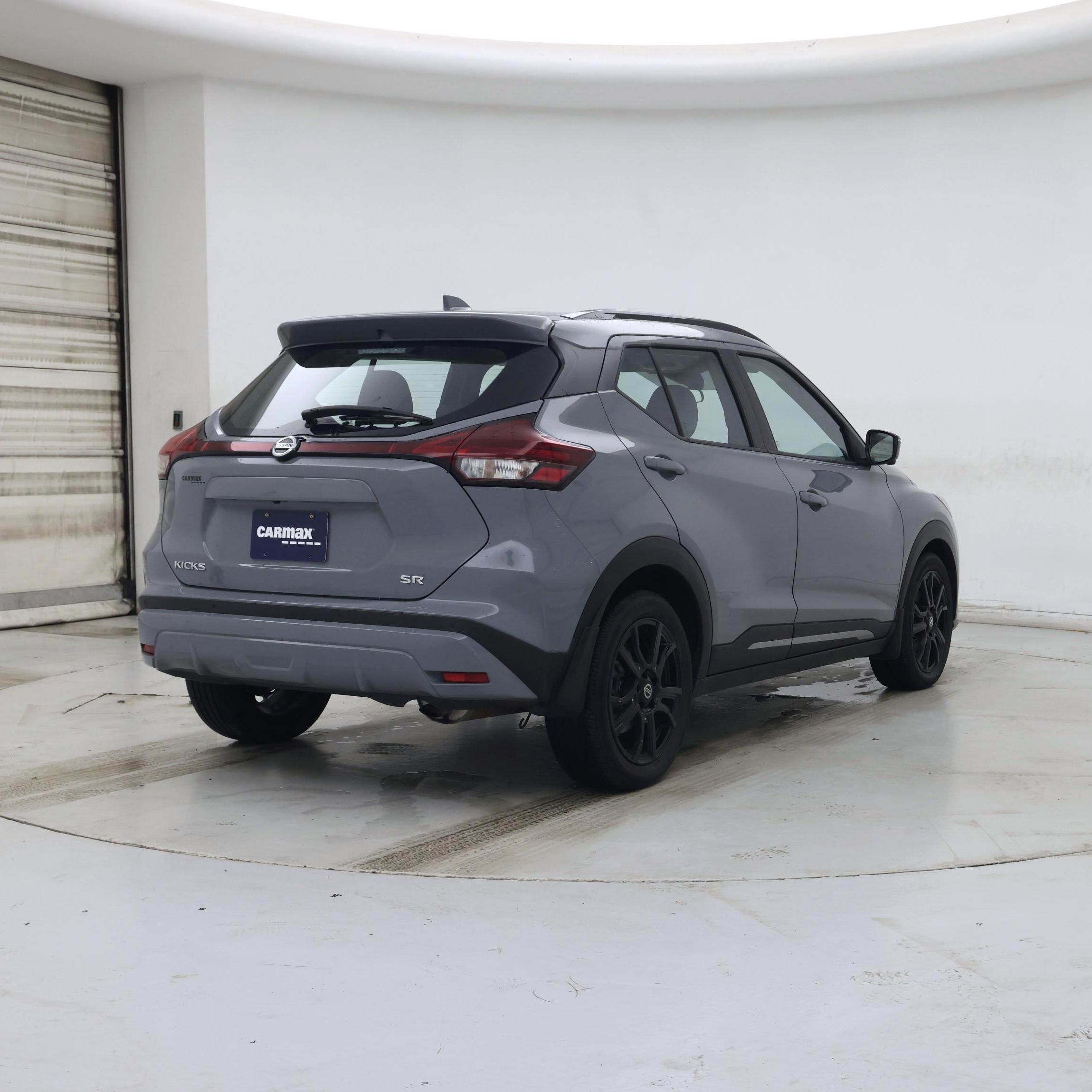 Thumbnail: 2021 Nissan Kicks - 8