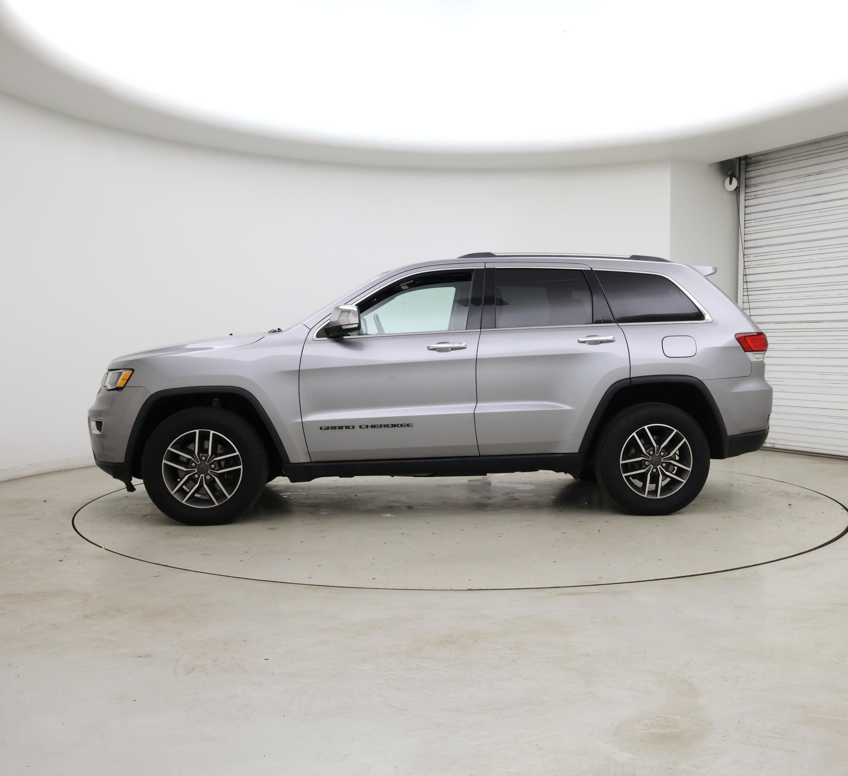 Thumbnail: 2021 Jeep Grand Cherokee - 3