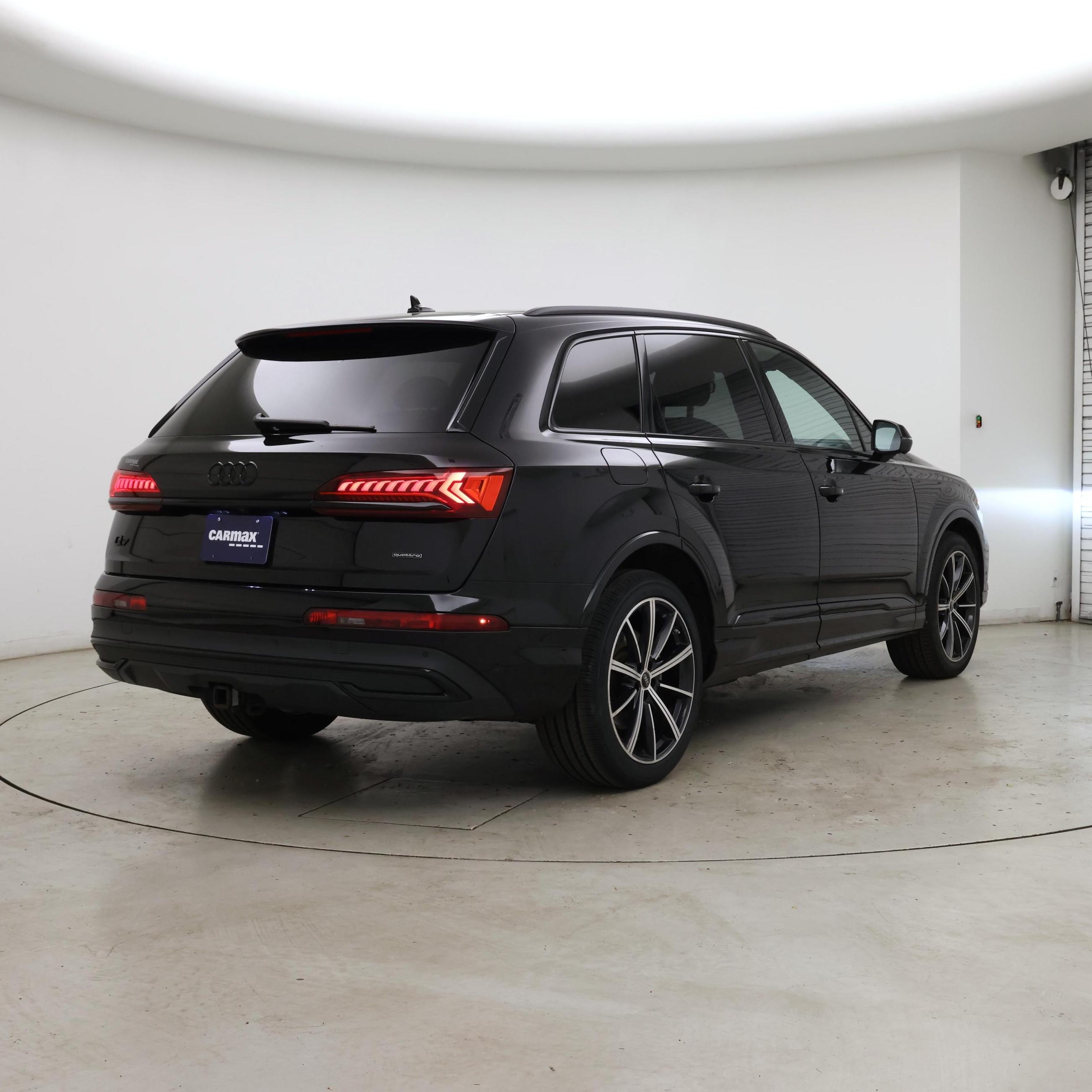 Thumbnail: 2022 Audi Q7 - 8