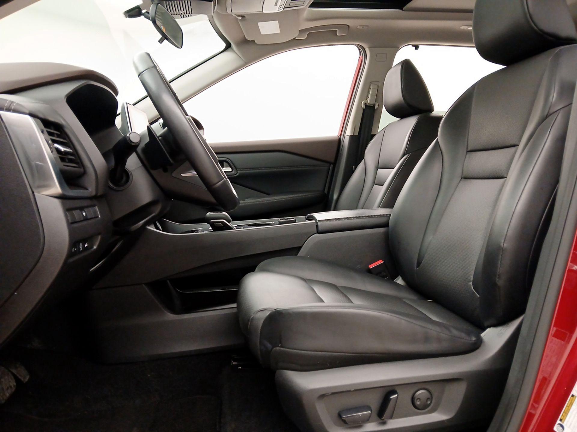 Thumbnail: 2023 Nissan Rogue - 11