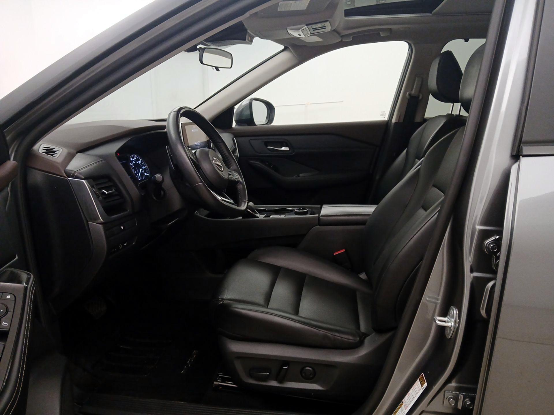 Thumbnail: 2023 Nissan Rogue - 11