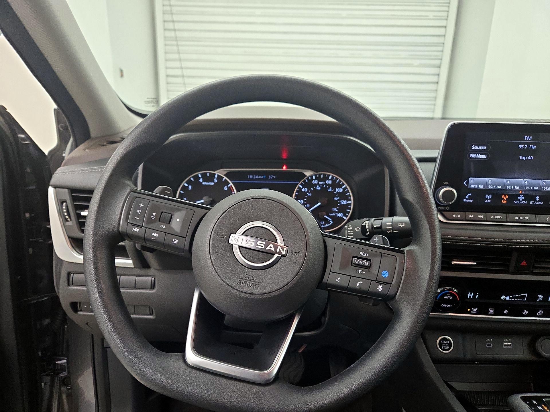 Thumbnail: 2023 Nissan Rogue - 10