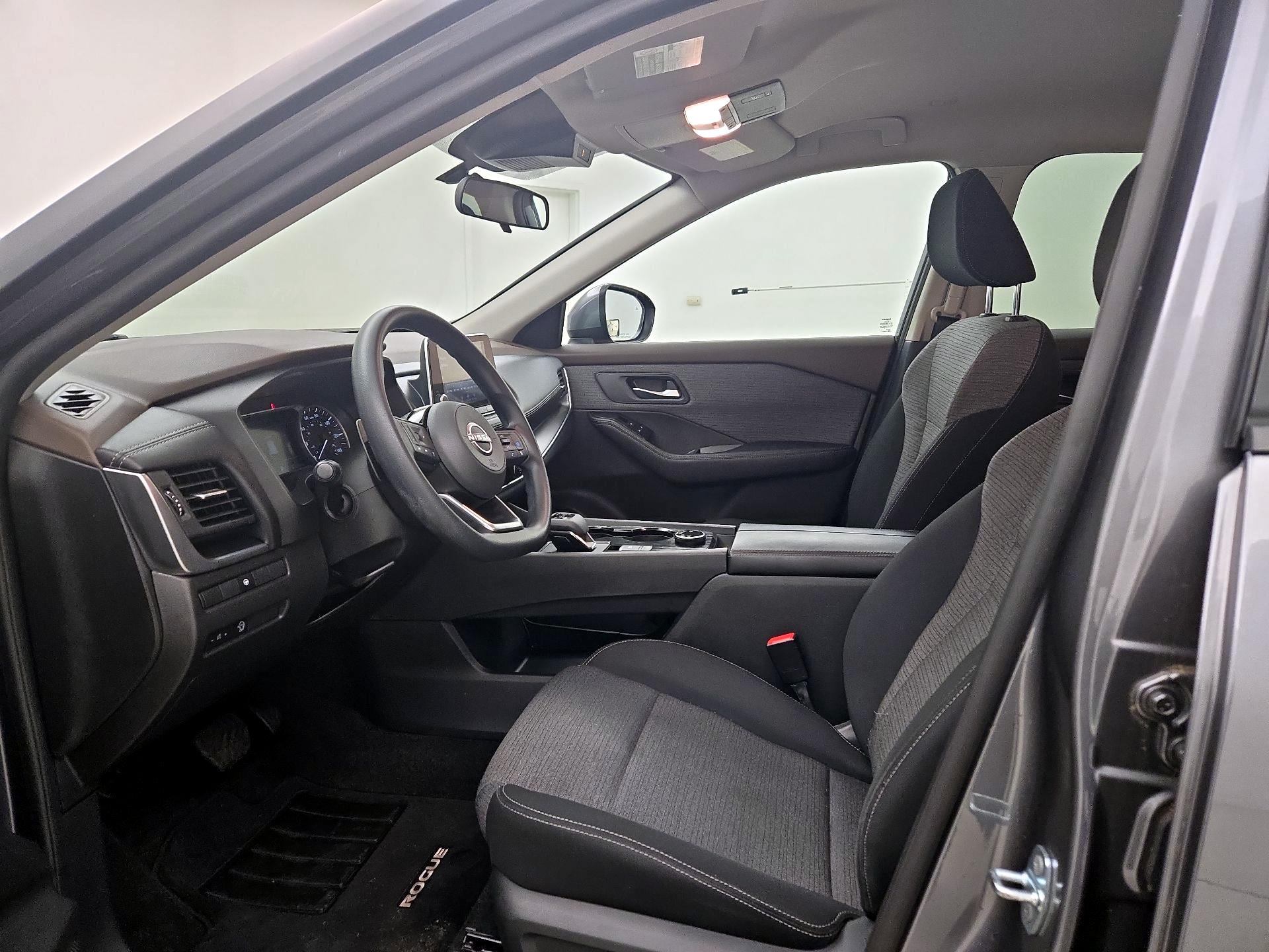 Thumbnail: 2023 Nissan Rogue - 11