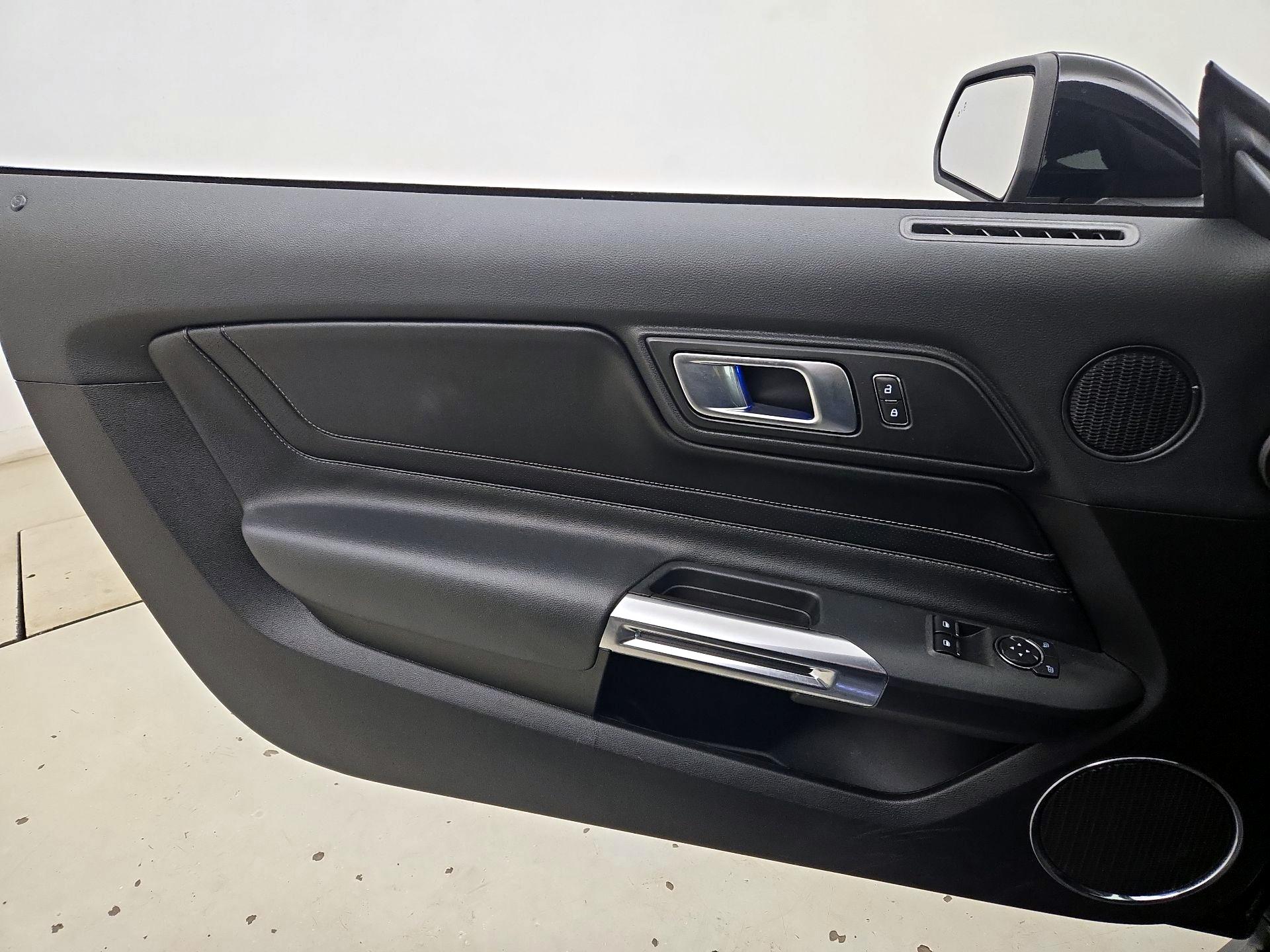 Thumbnail: 2022 Ford Mustang - 12