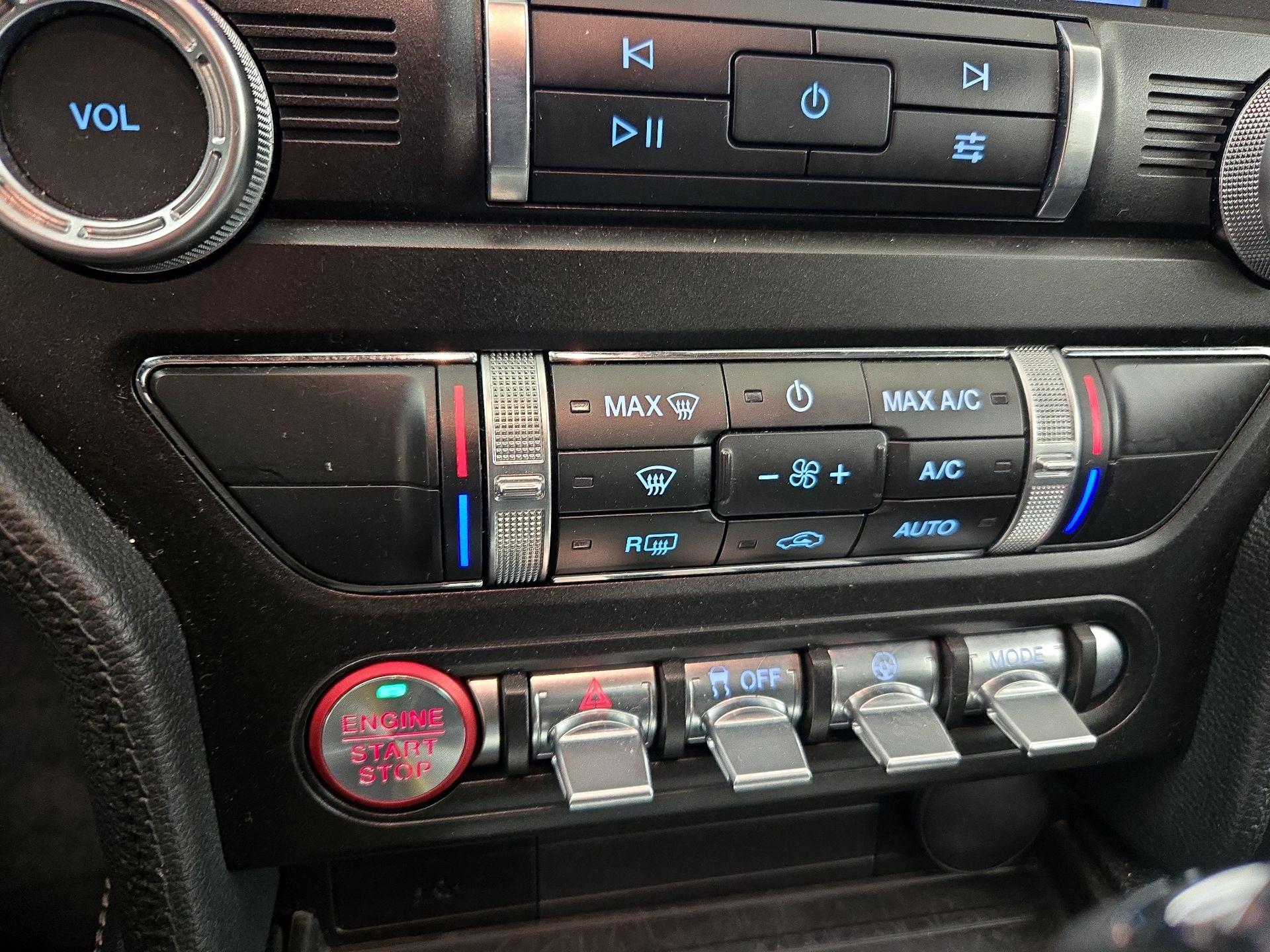 Thumbnail: 2022 Ford Mustang - 17