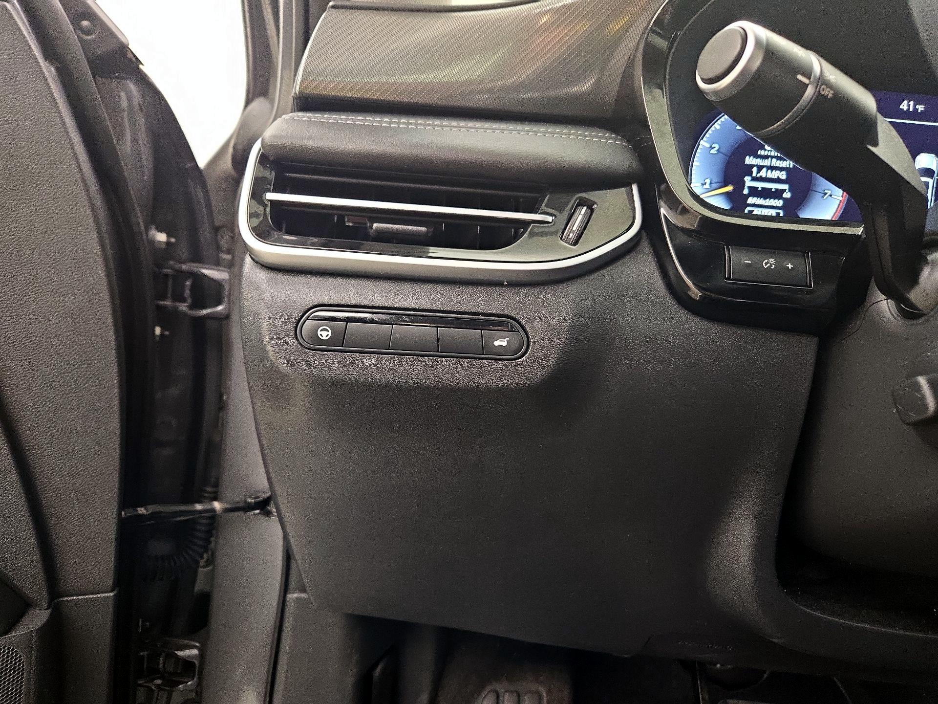 Thumbnail: 2023 INFINITI QX60 - 13