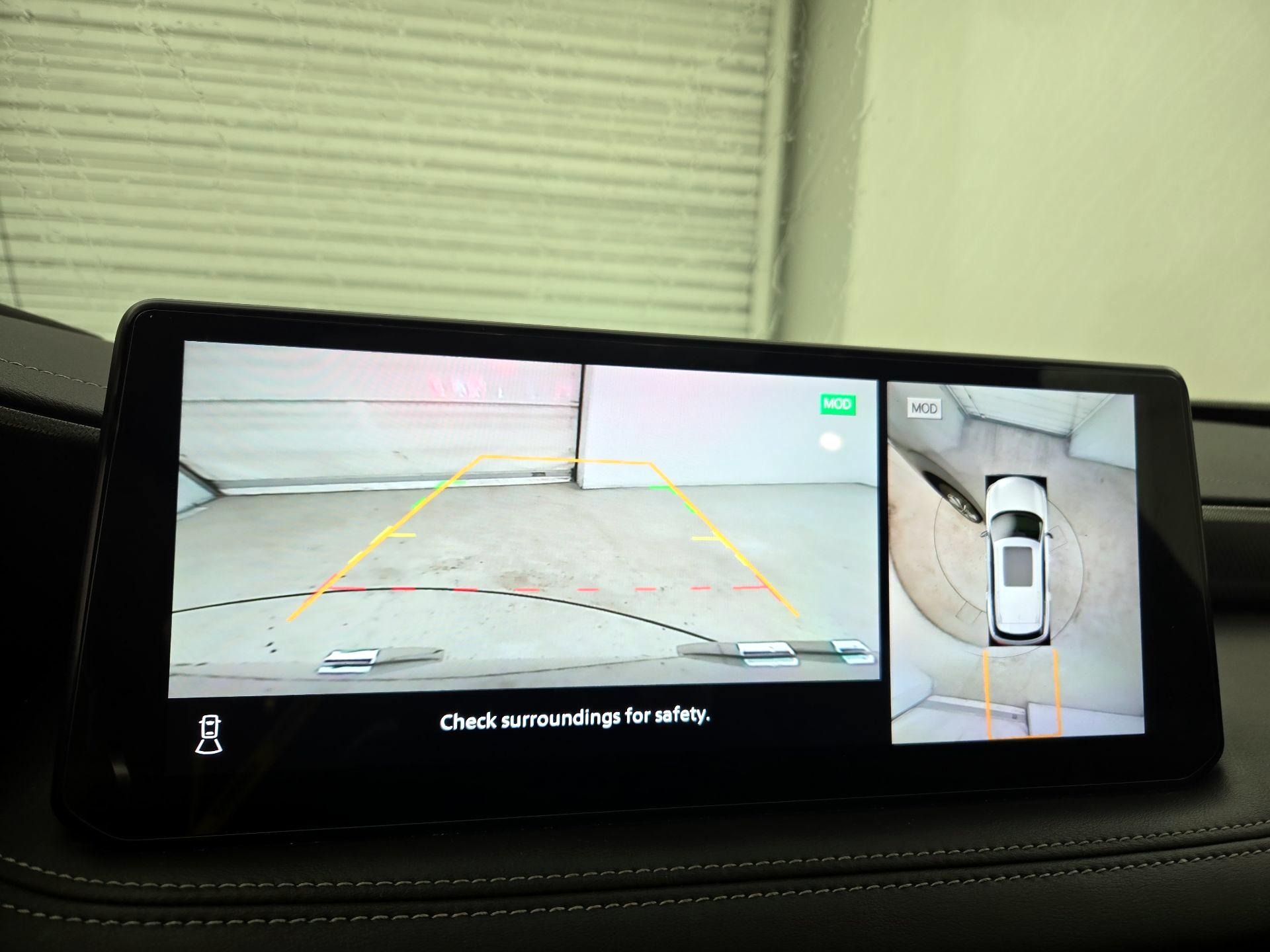 Thumbnail: 2023 INFINITI QX60 - 14