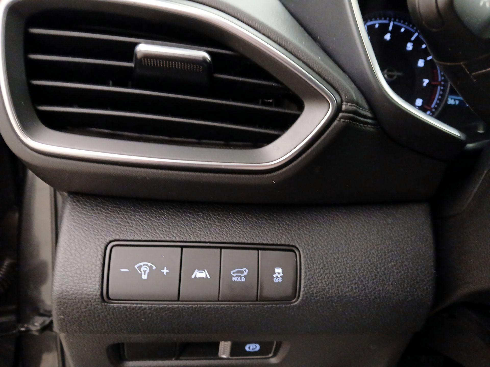 Thumbnail: 2023 Hyundai Santa Fe - 13