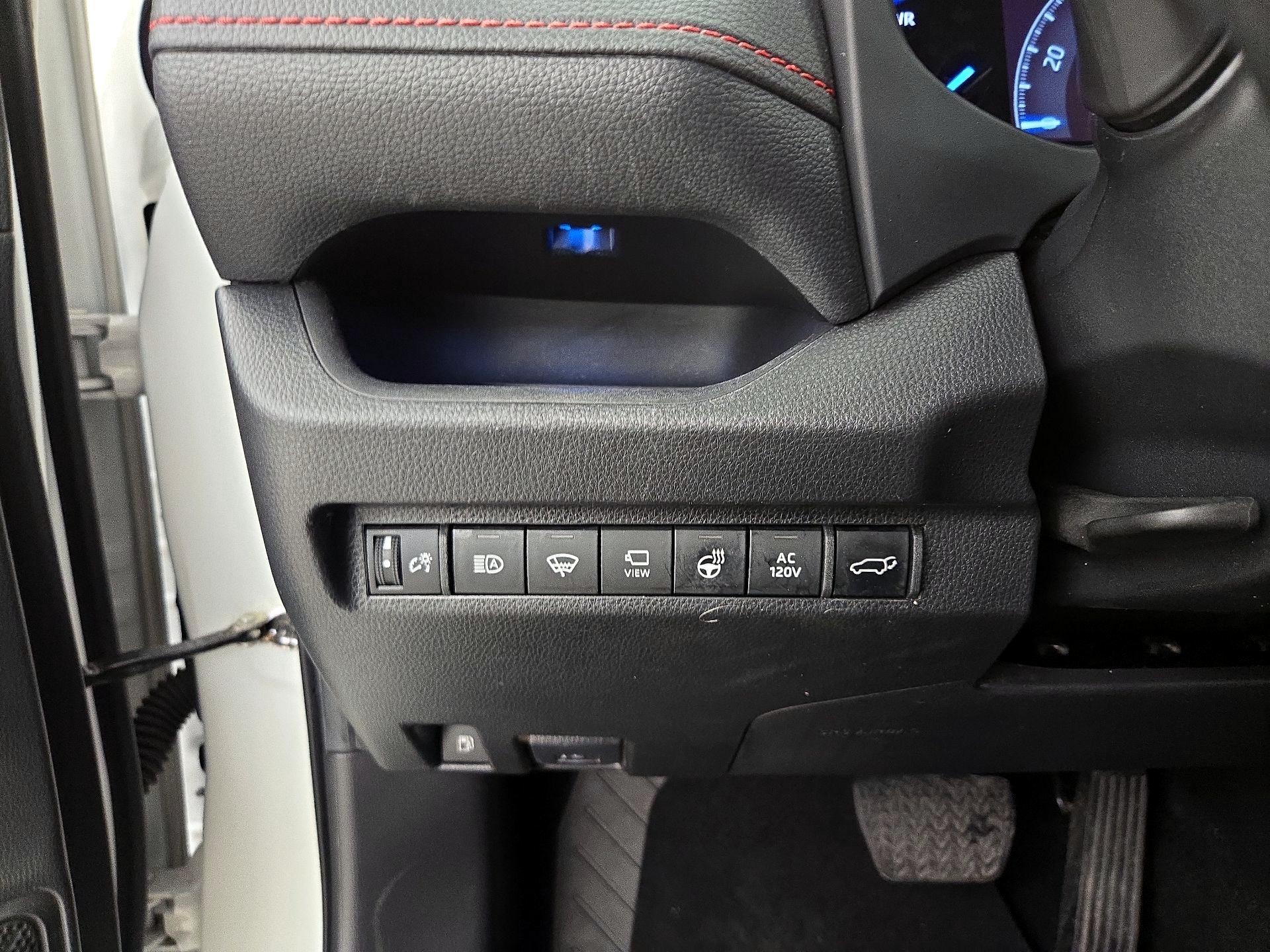 Thumbnail: 2022 Toyota RAV4 - 13