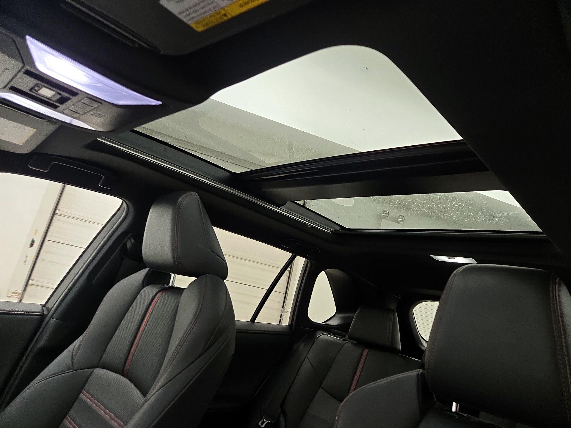 Thumbnail: 2022 Toyota RAV4 - 19