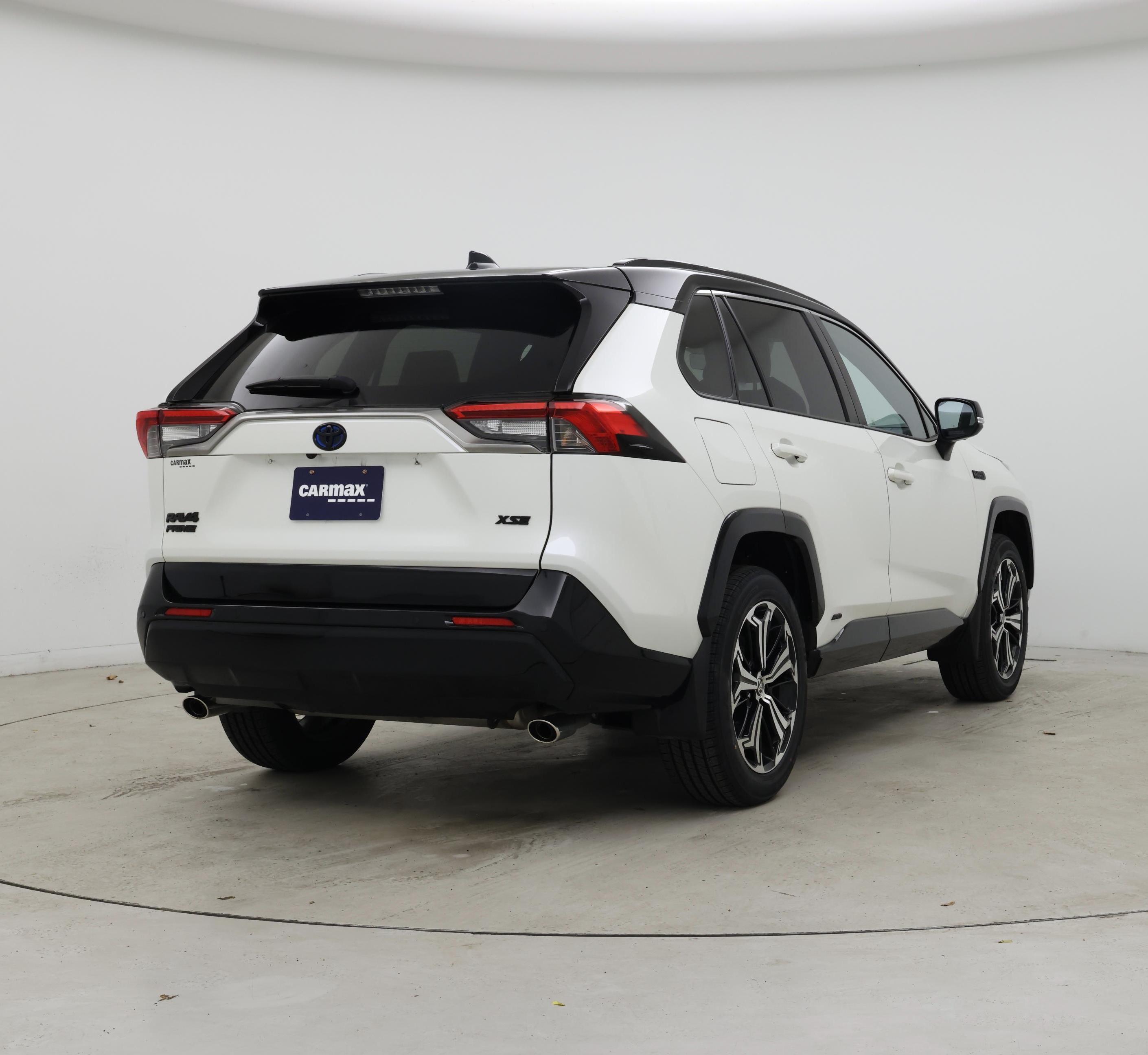 Thumbnail: 2022 Toyota RAV4 - 8