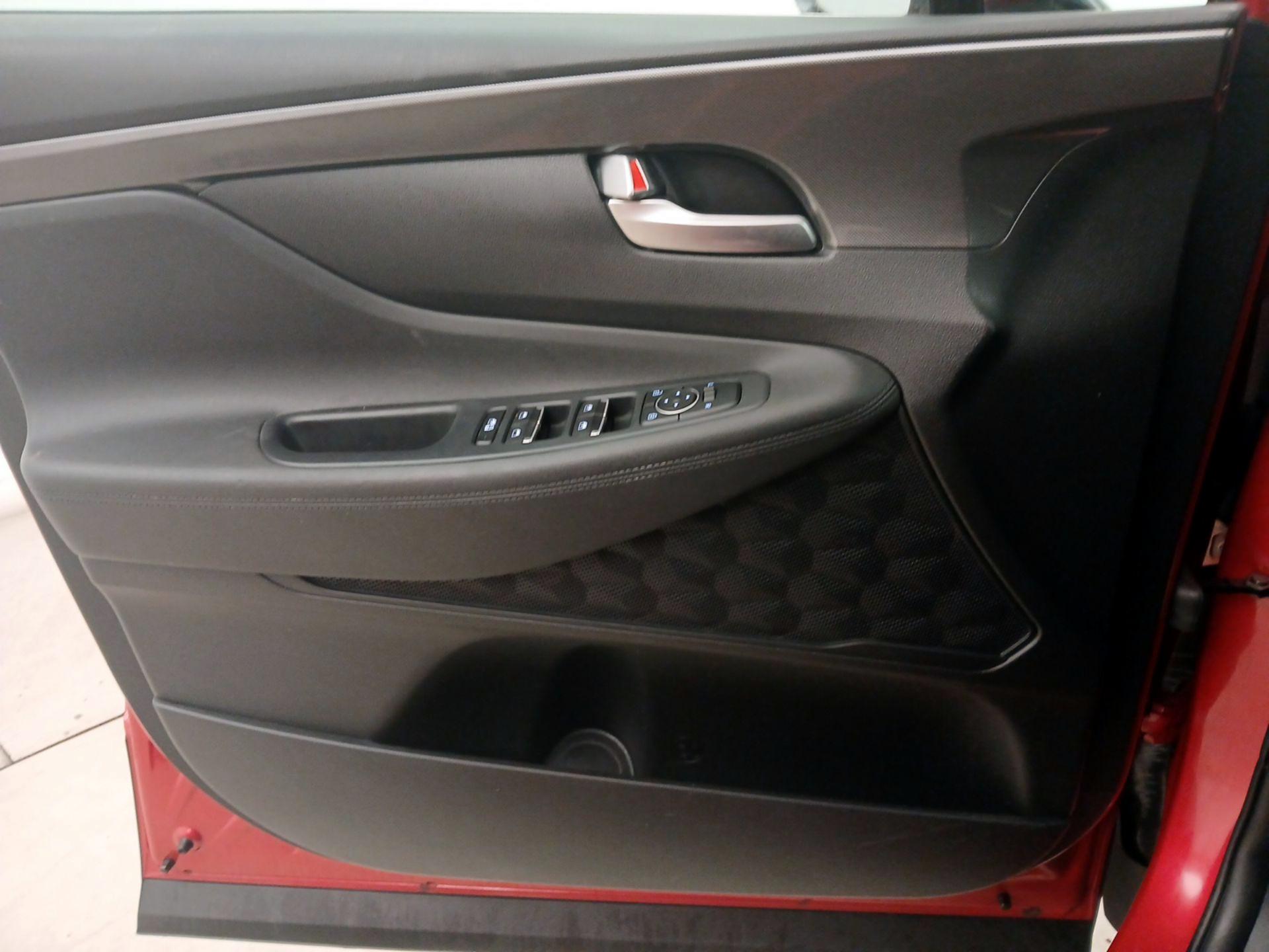 Thumbnail: 2023 Hyundai Santa Fe - 12