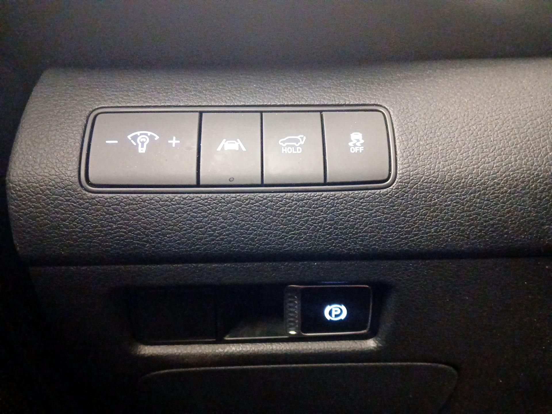 Thumbnail: 2023 Hyundai Santa Fe - 13