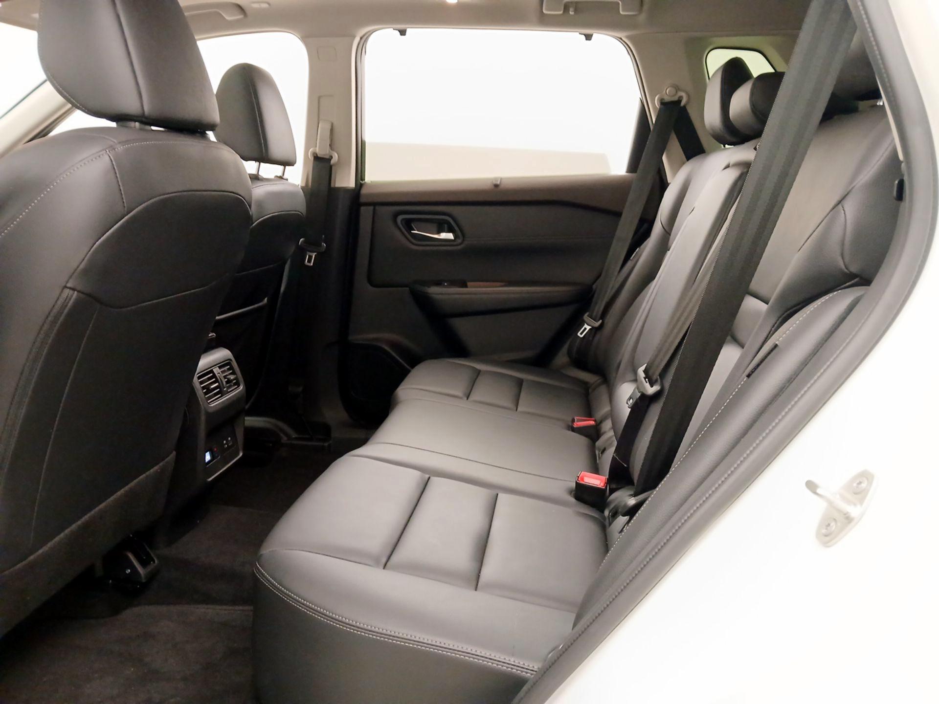 Thumbnail: 2023 Nissan Rogue - 19