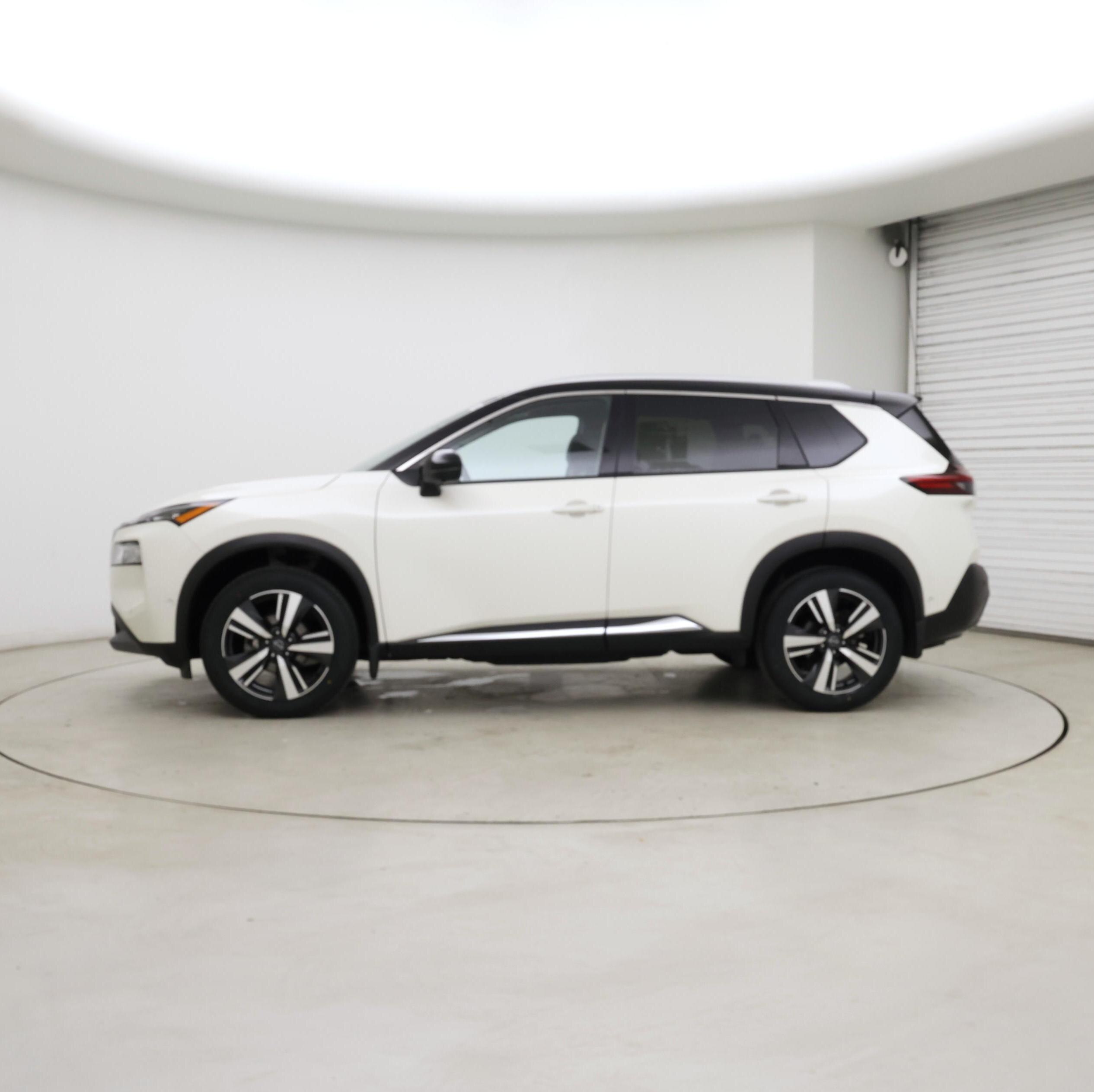 Thumbnail: 2023 Nissan Rogue - 3