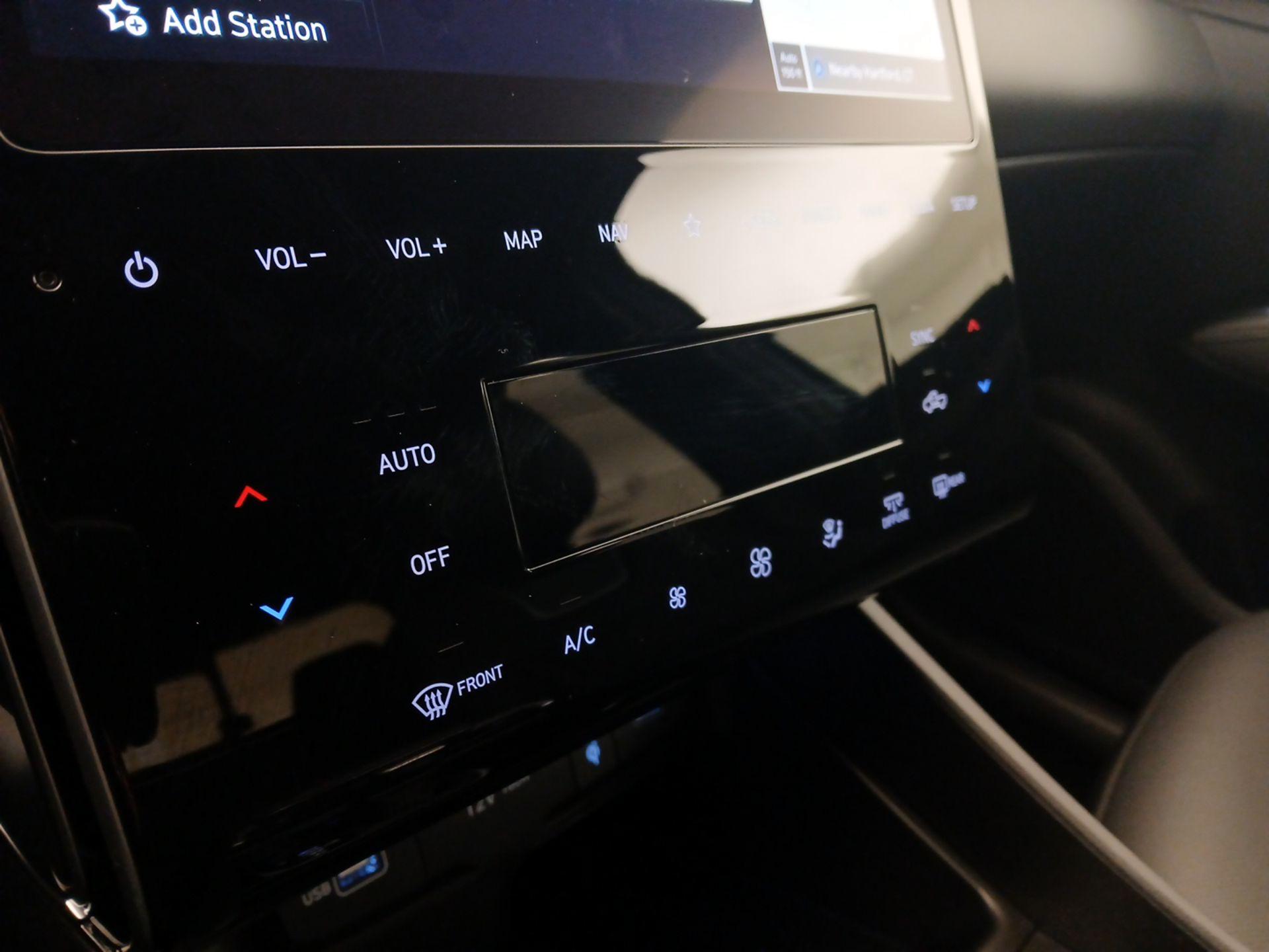 Thumbnail: 2024 Hyundai Santa Cruz - 17