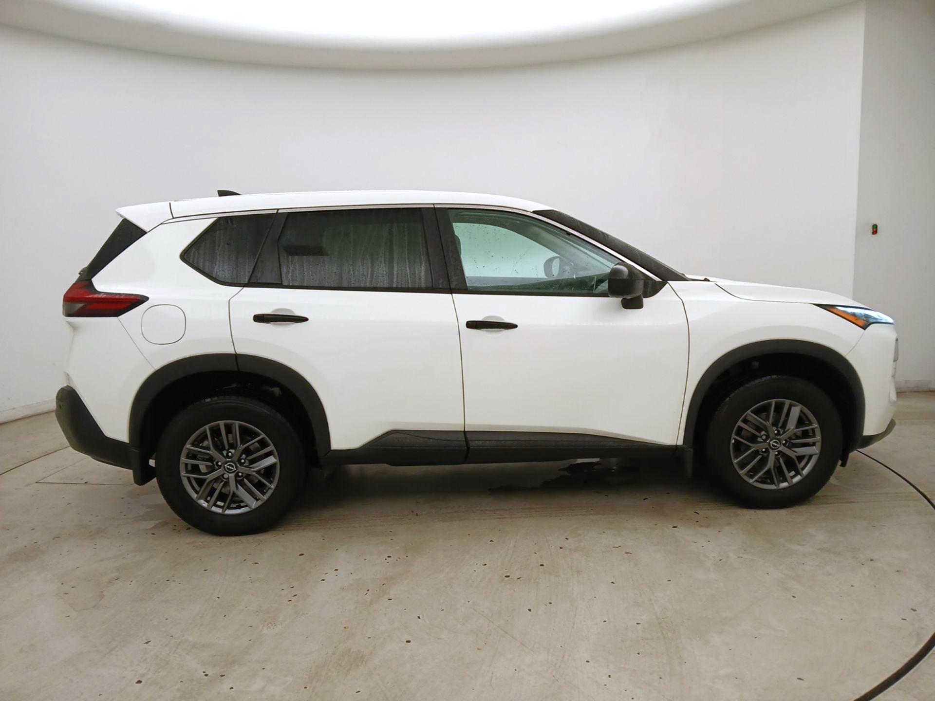 Thumbnail: 2023 Nissan Rogue - 4