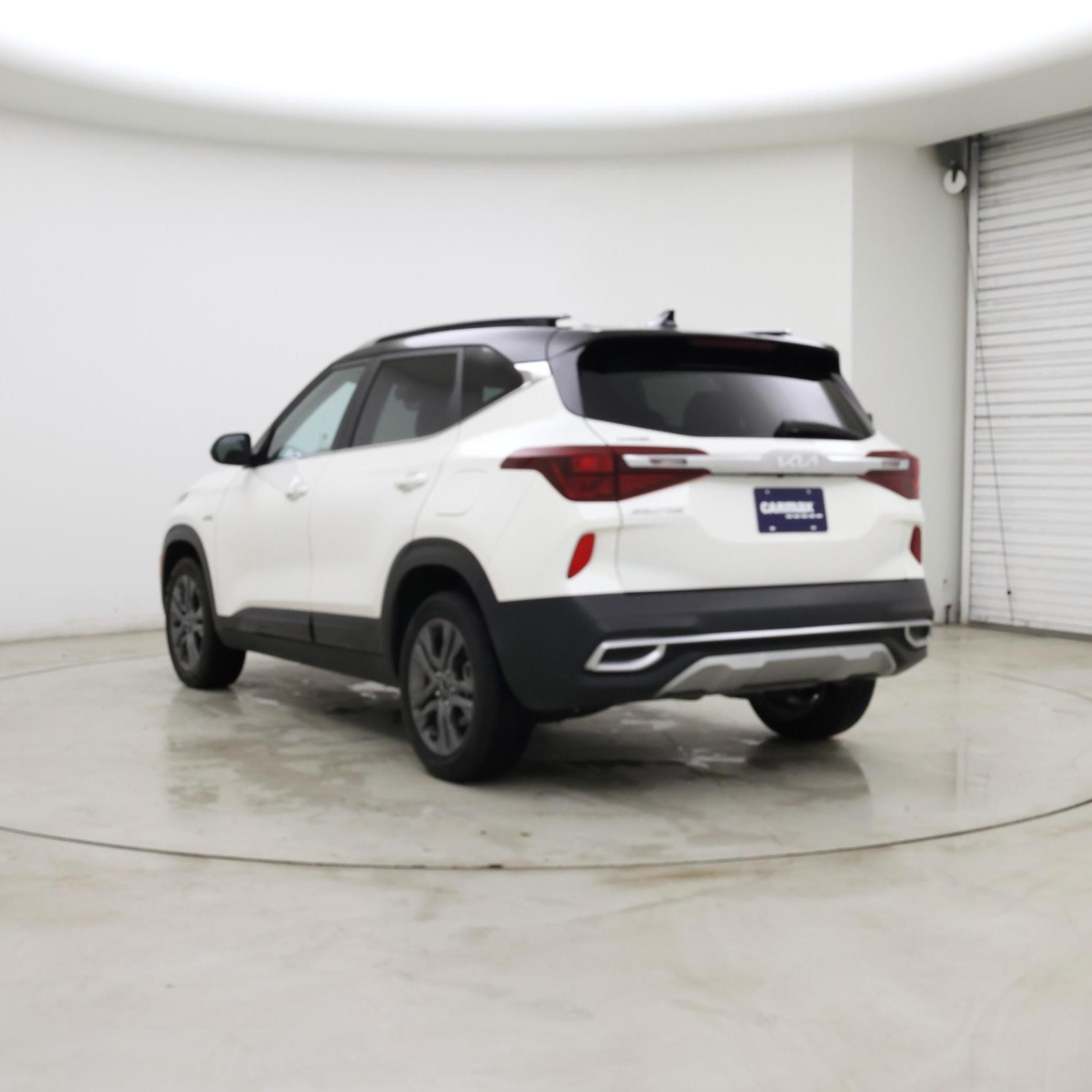 Thumbnail: 2023 Kia Seltos - 2