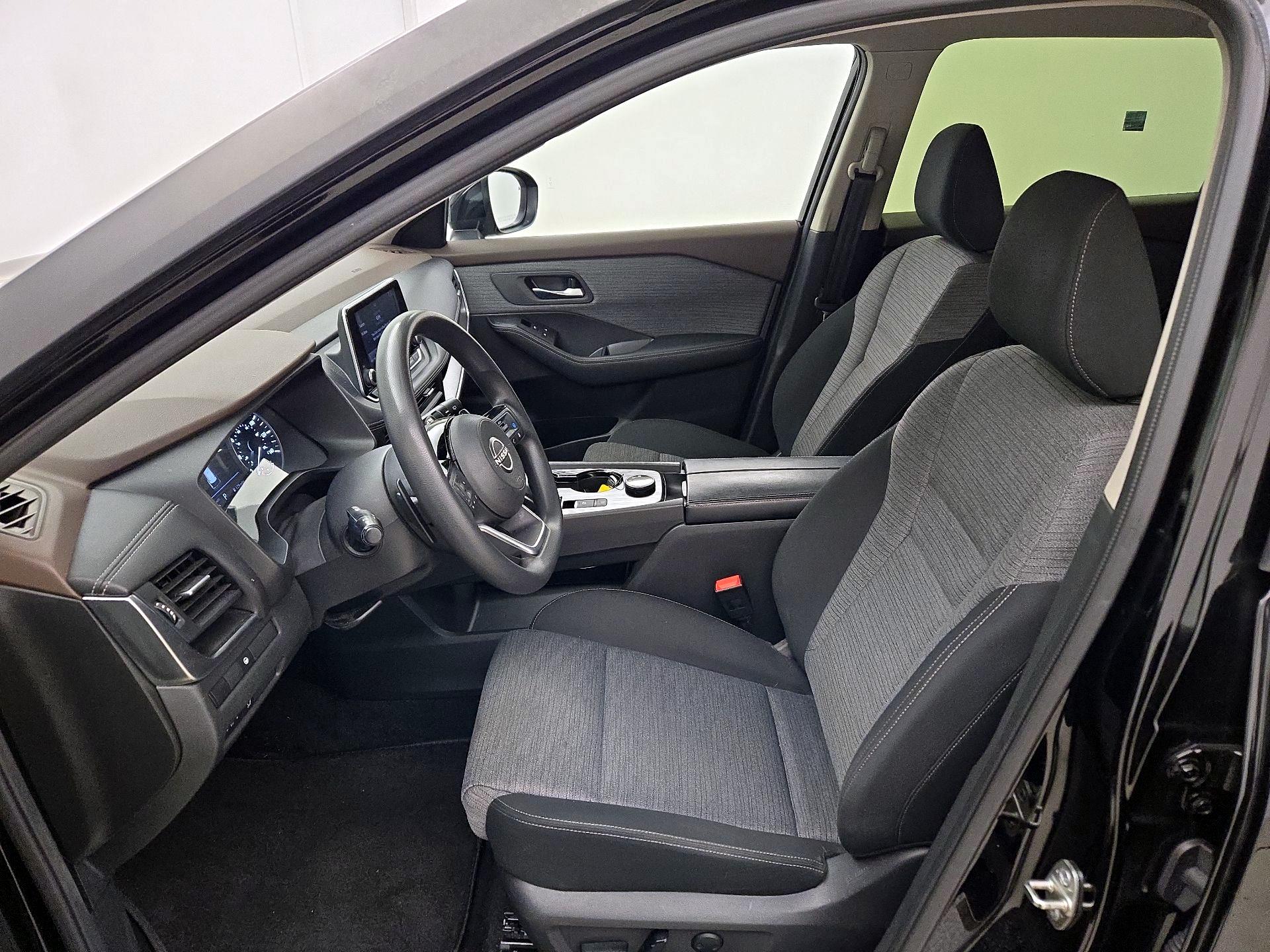 Thumbnail: 2023 Nissan Rogue - 11