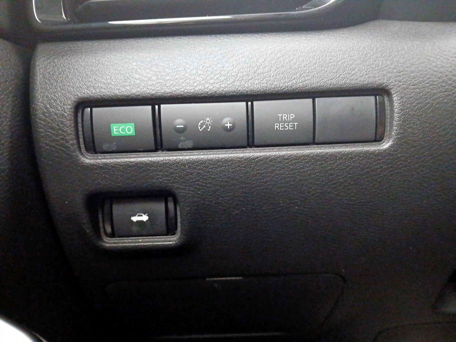 Thumbnail: 2023 Nissan Sentra - 13