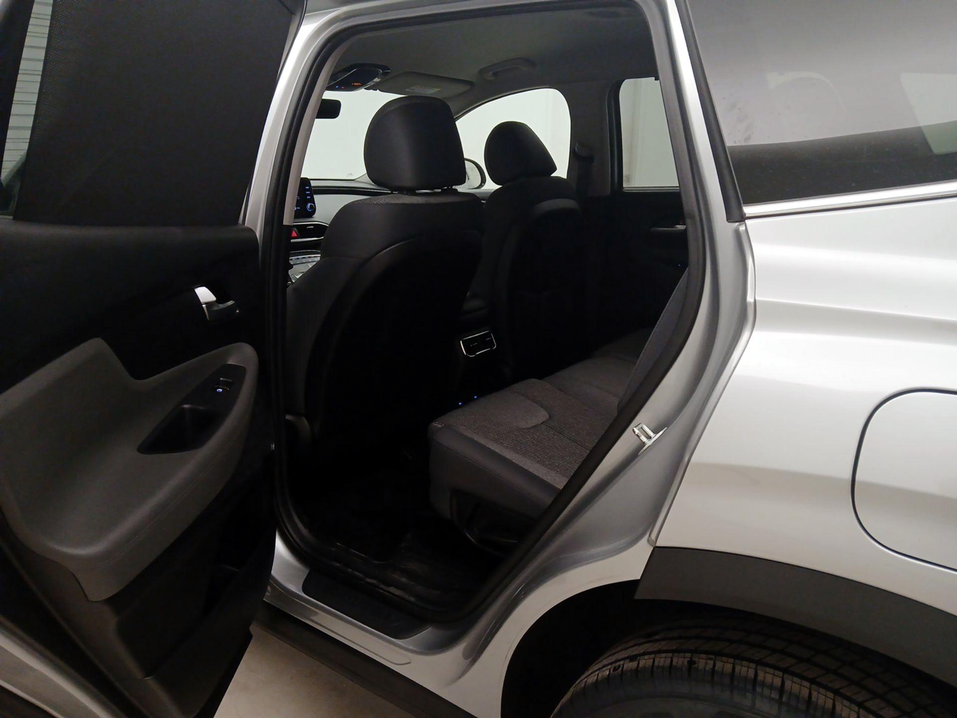 Thumbnail: 2022 Hyundai Santa Fe - 18