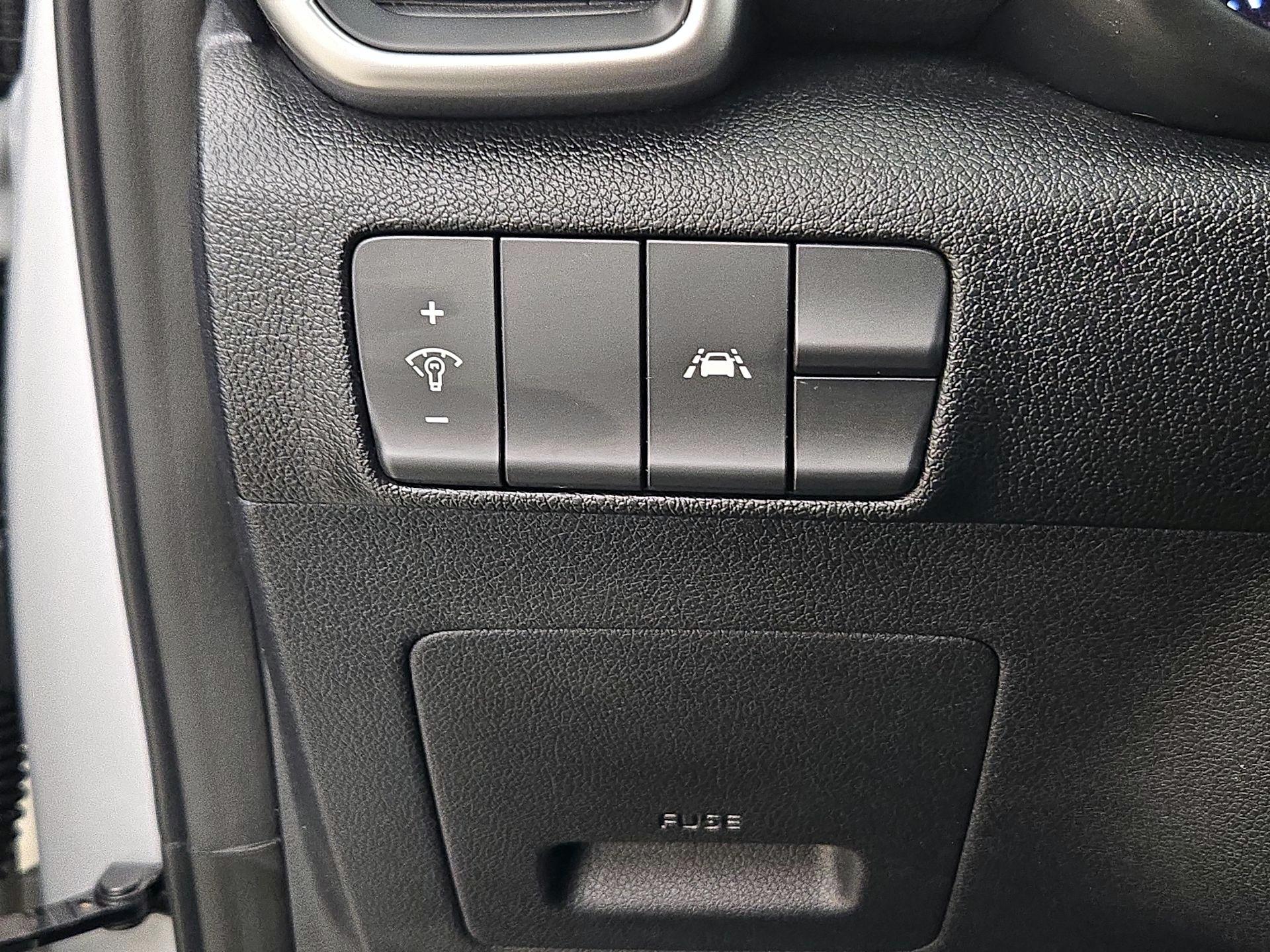 Thumbnail: 2022 Kia Sportage - 13