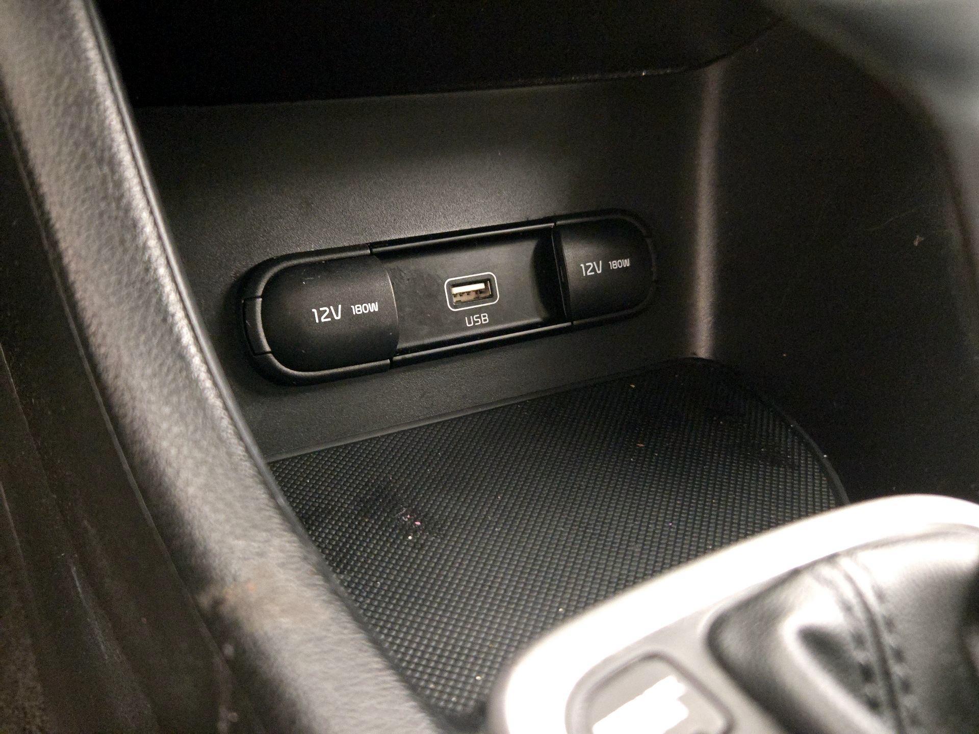 Thumbnail: 2022 Kia Sportage - 18