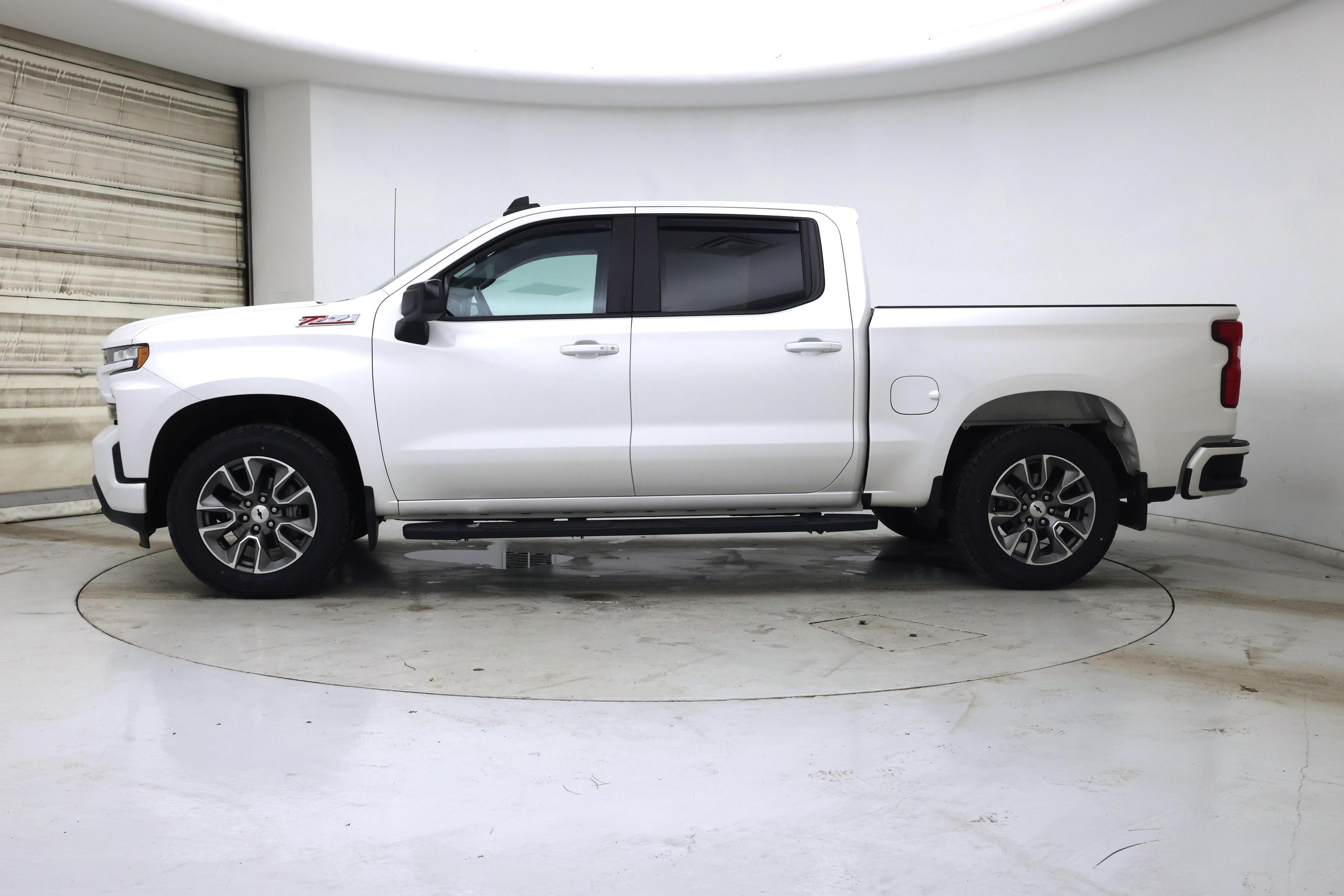 Thumbnail: 2020 Chevrolet Silverado 1500 - 3