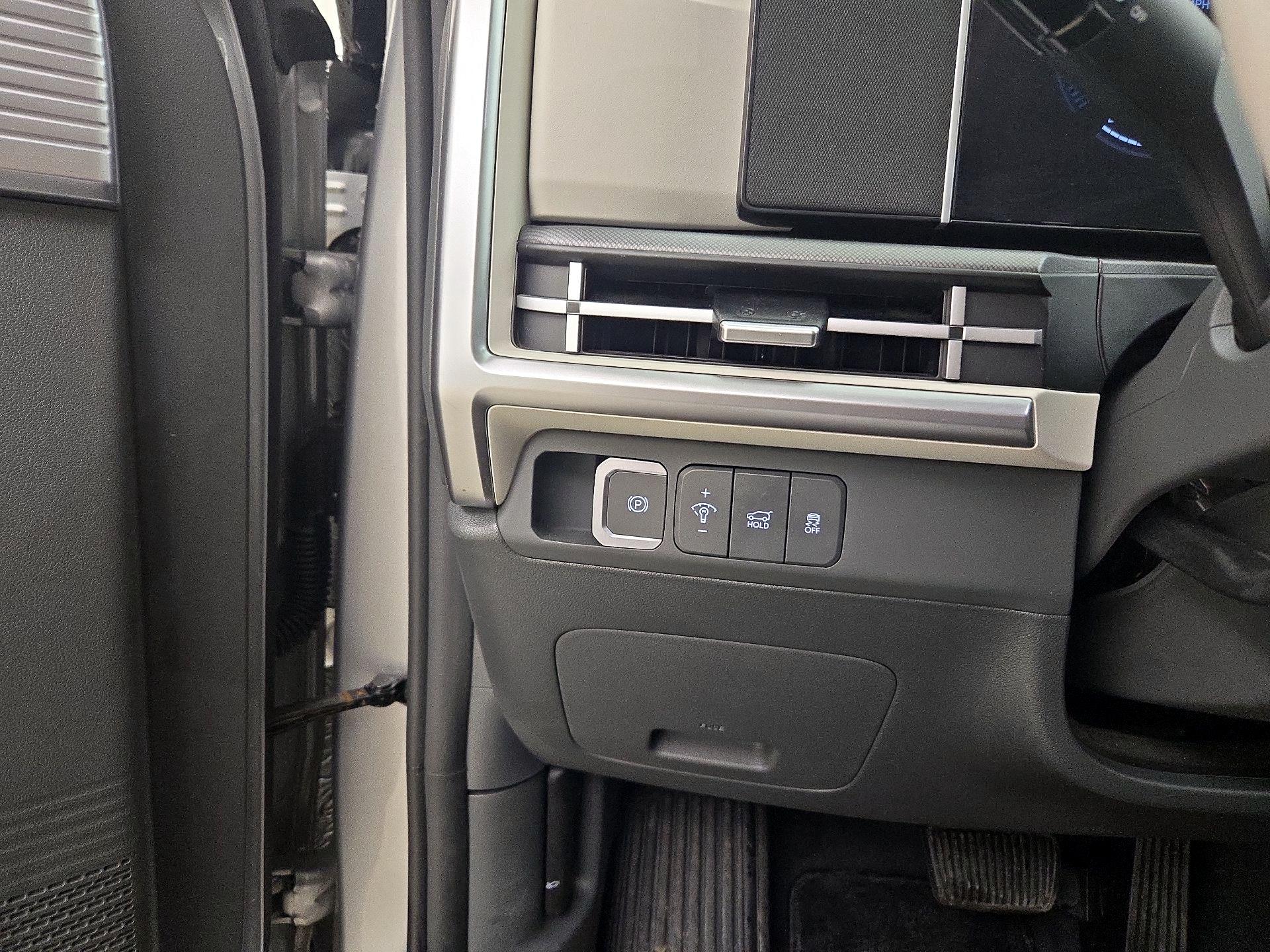 Thumbnail: 2024 Hyundai Santa Fe - 13