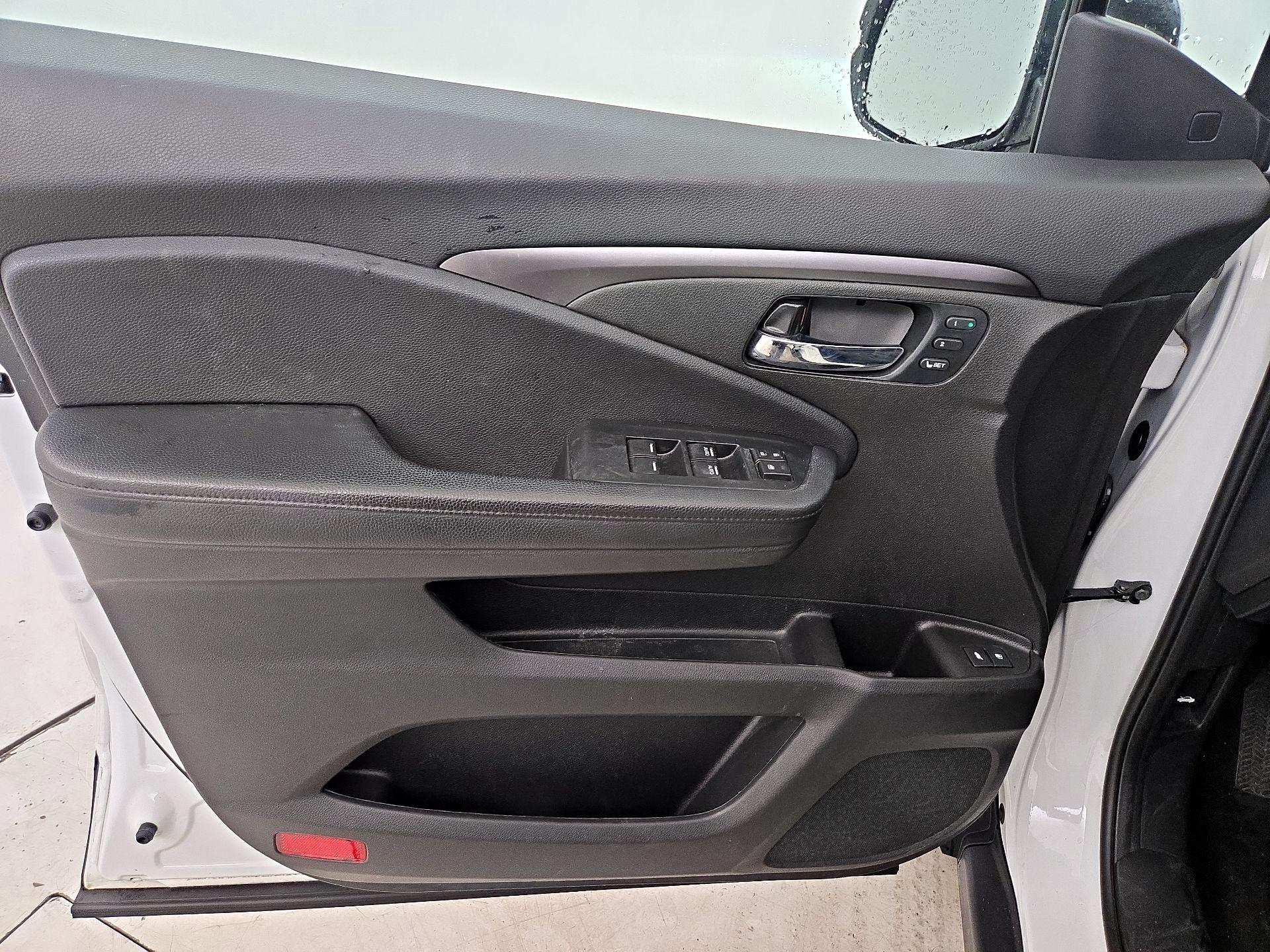 Thumbnail: 2022 Honda Pilot - 12