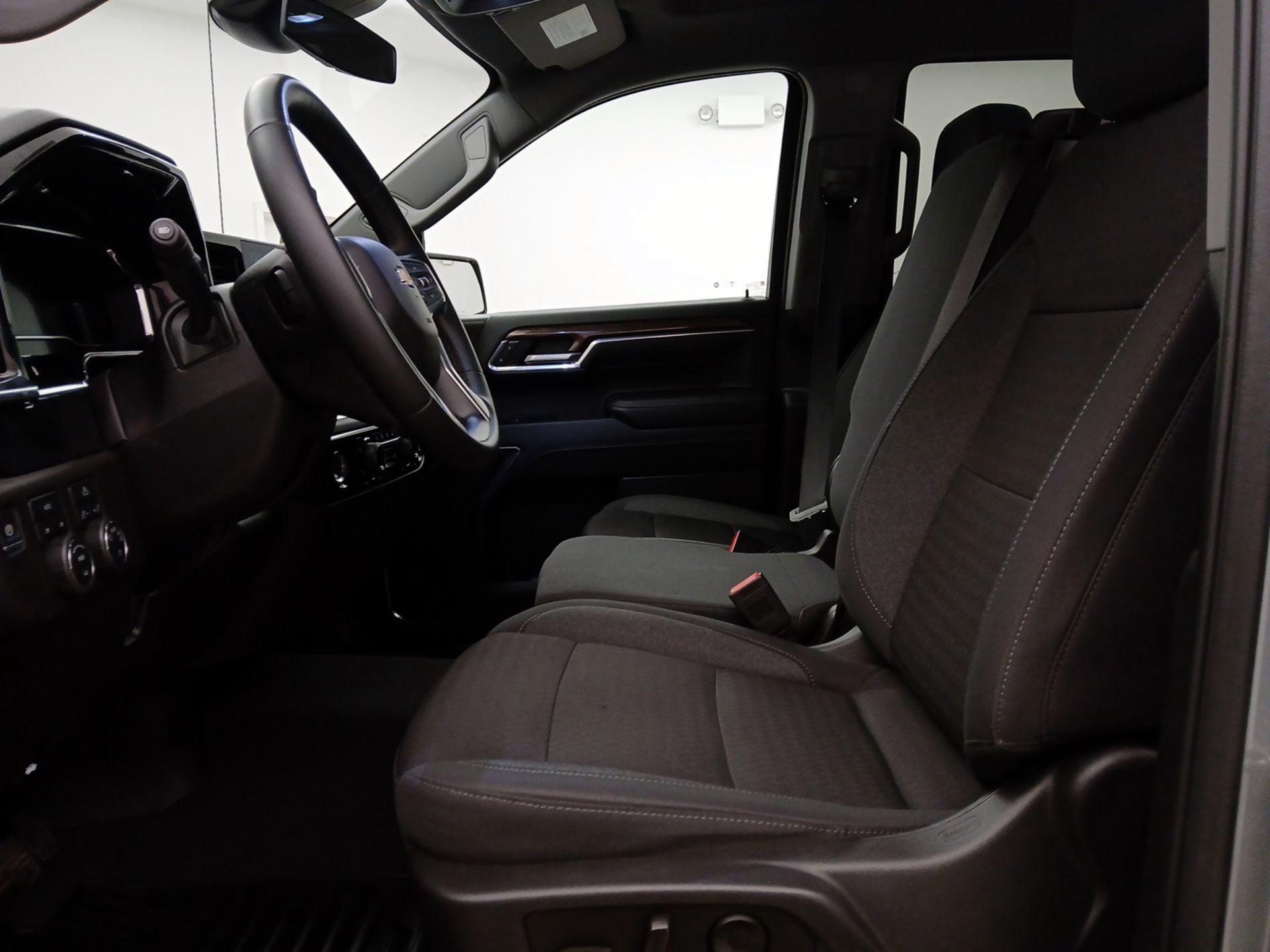 Thumbnail: 2023 Chevrolet Silverado 1500 - 11