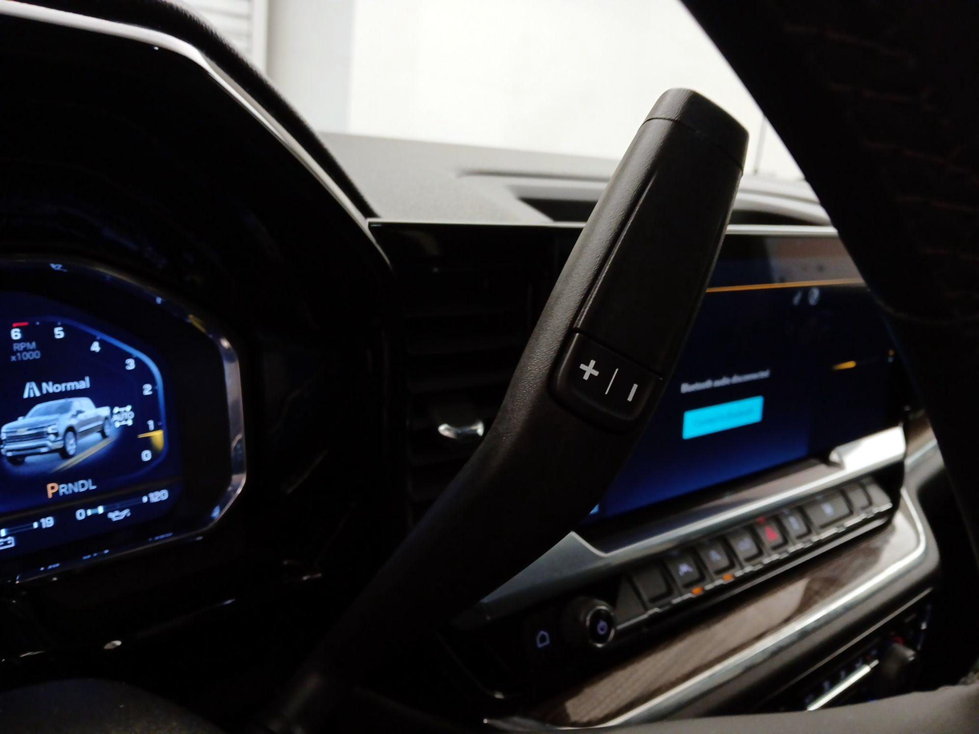 Thumbnail: 2023 Chevrolet Silverado 1500 - 17