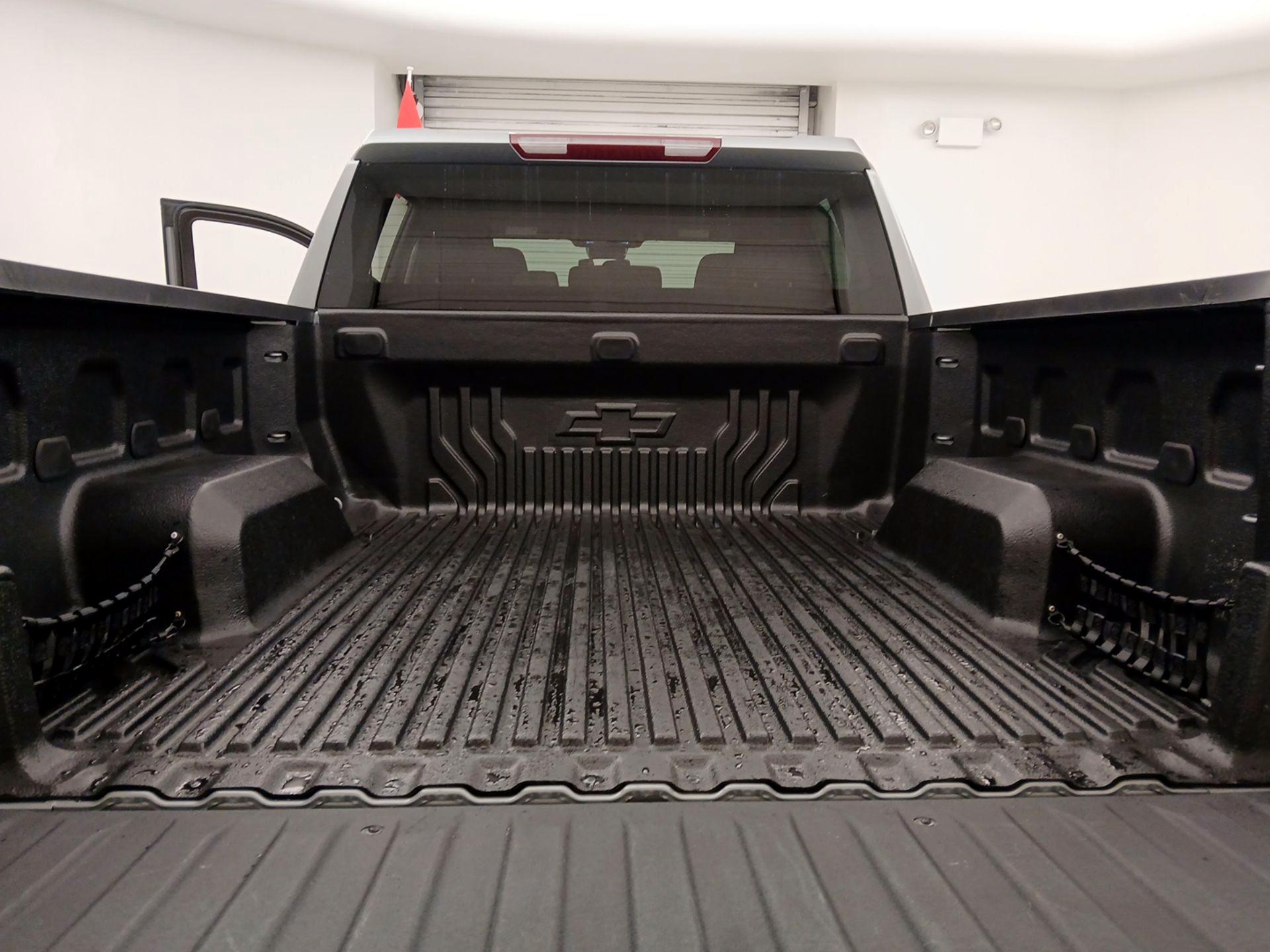 Thumbnail: 2023 Chevrolet Silverado 1500 - 20