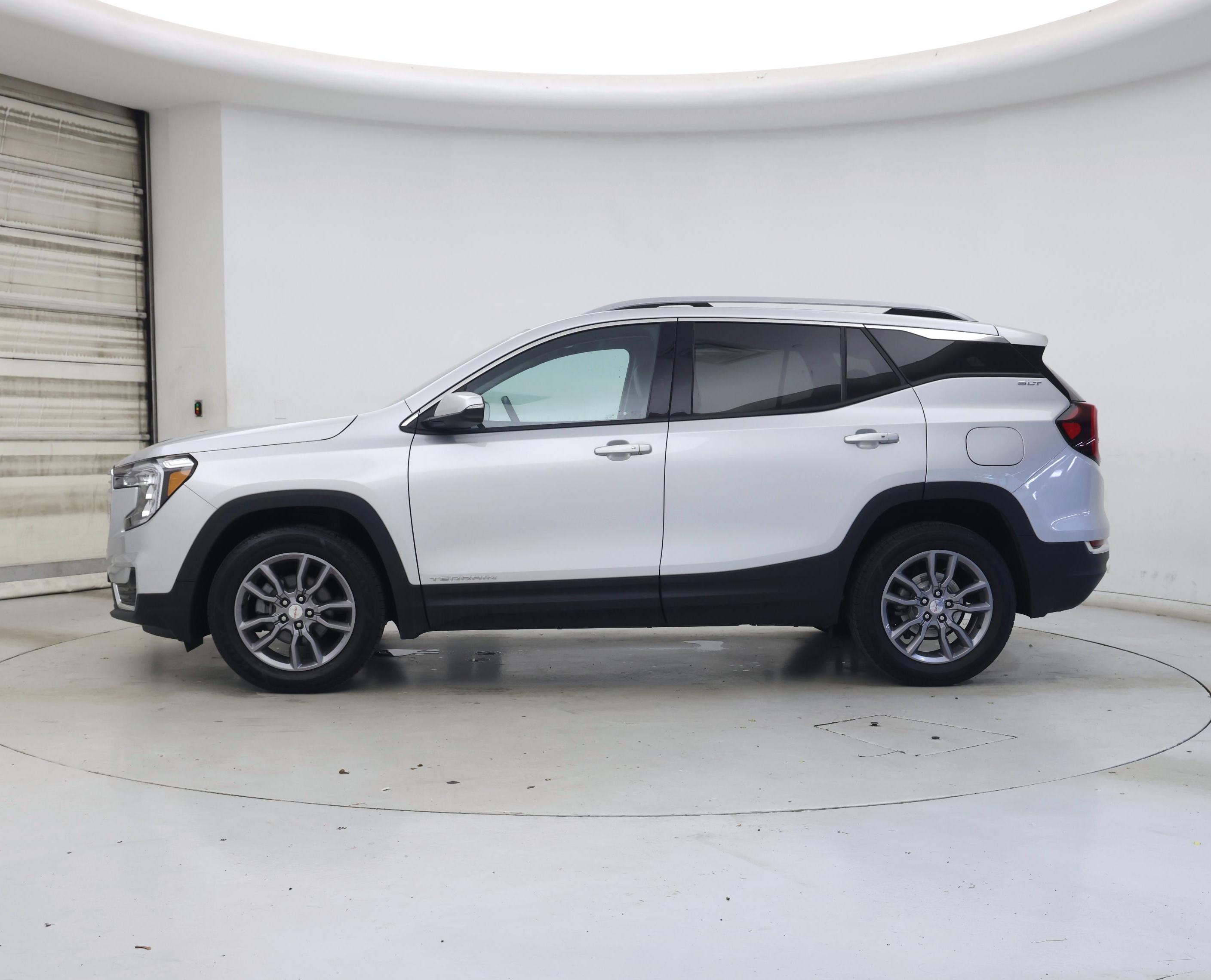 Thumbnail: 2022 GMC Terrain - 3